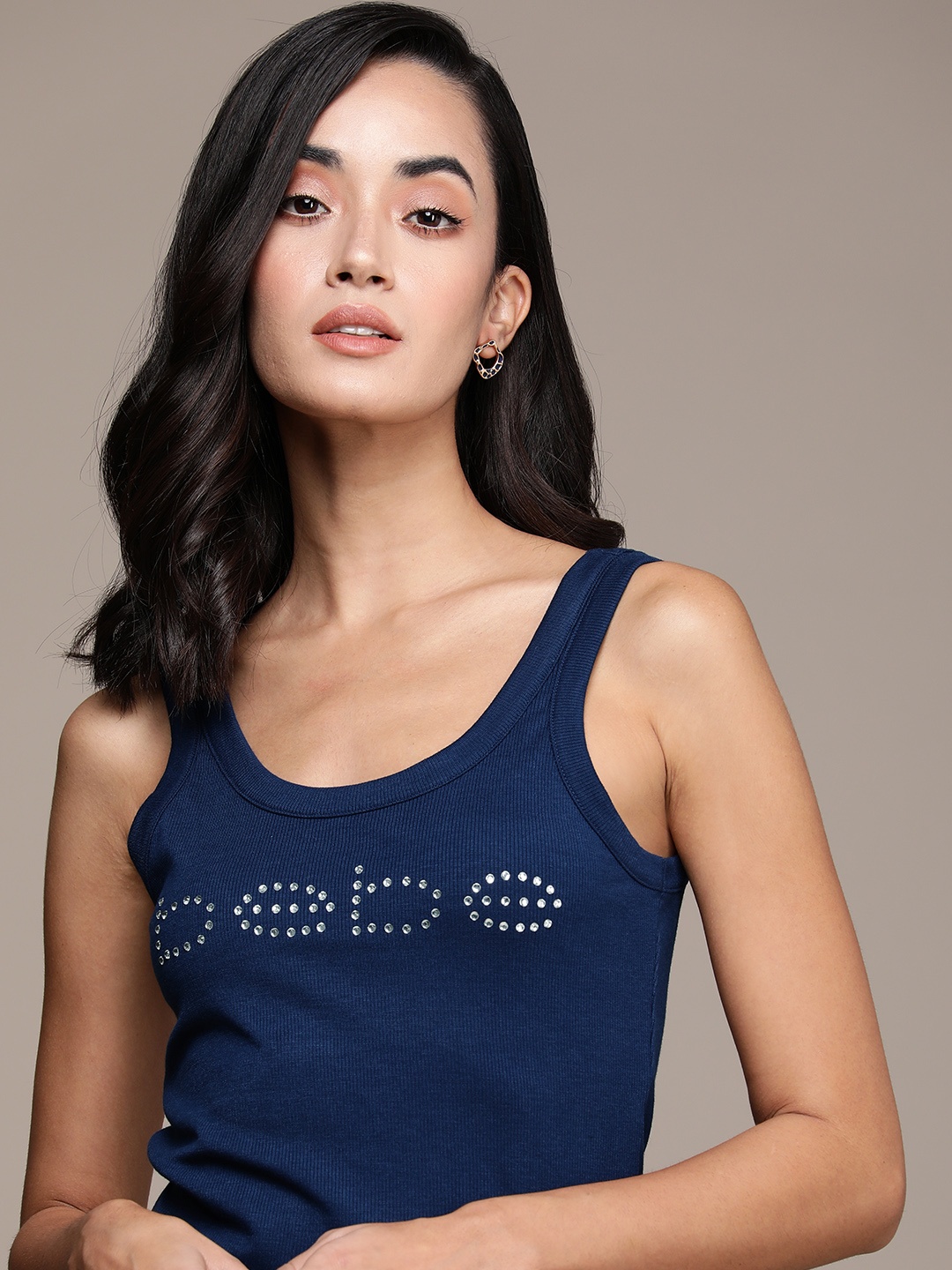 bebe Women Daylight Blue Essential Brand Logo Printed Applique Sleeveless T-shirt, Navy blue
bebe Women Daylight Blue Essential Brand Logo Printed Applique Sleeveless T-shirt, Navy blue
