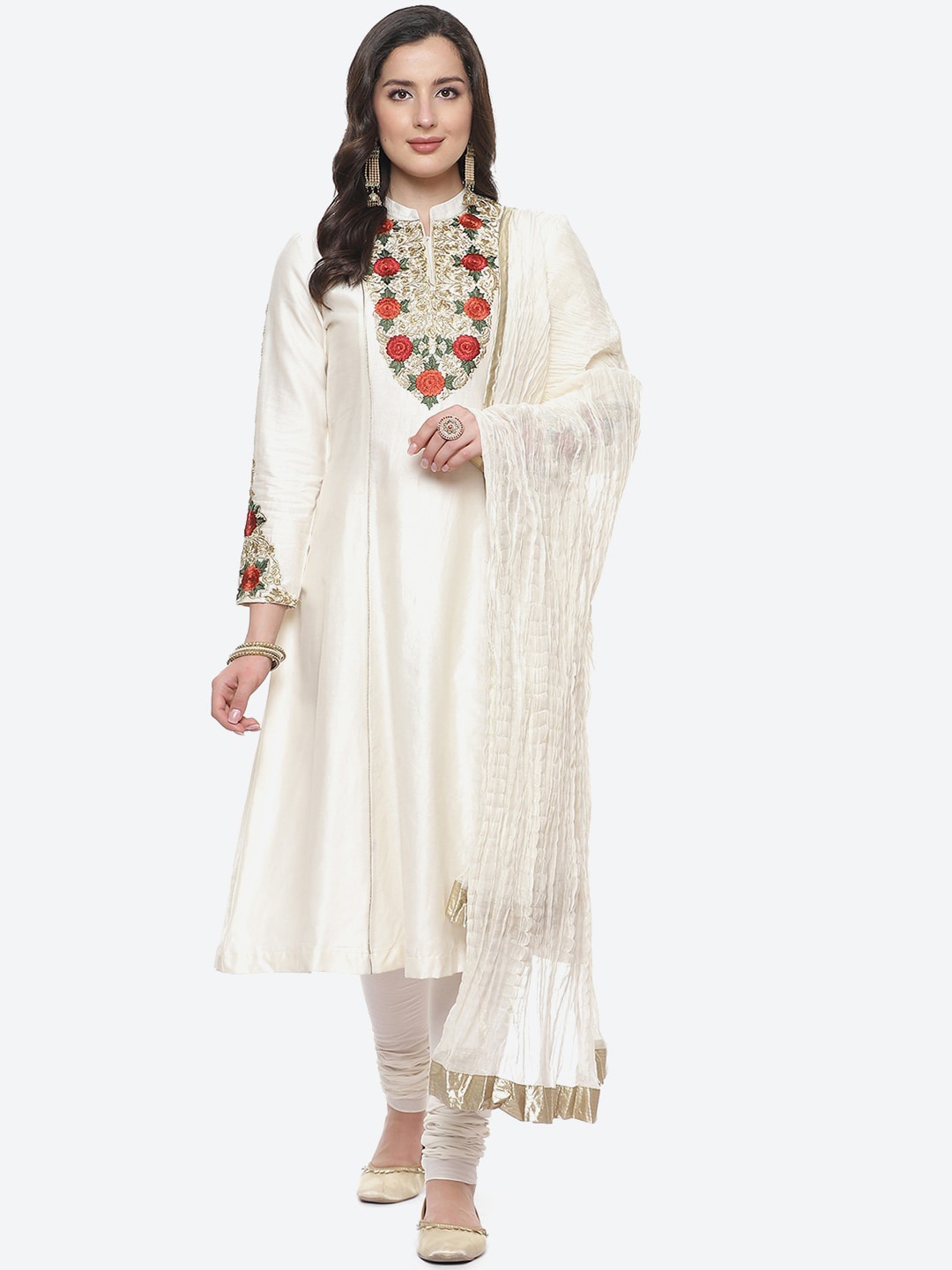 Biba by Rohit Bal by Rohit Bal Women Off White Floral Embroidered Chanderi Silk Kurta Set With Dupatta
Biba by Rohit Bal by Rohit Bal Women Off White Floral Embroidered Chanderi Silk Kurta Set With Dupatta