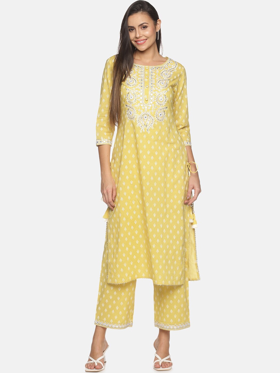 Palakh Women Yellow & White Ethnic Motifs Screen Printed Pure Cotton Kurta with Trousers
Palakh Women Yellow & White Ethnic Motifs Screen Printed Pure Cotton Kurta with Trousers