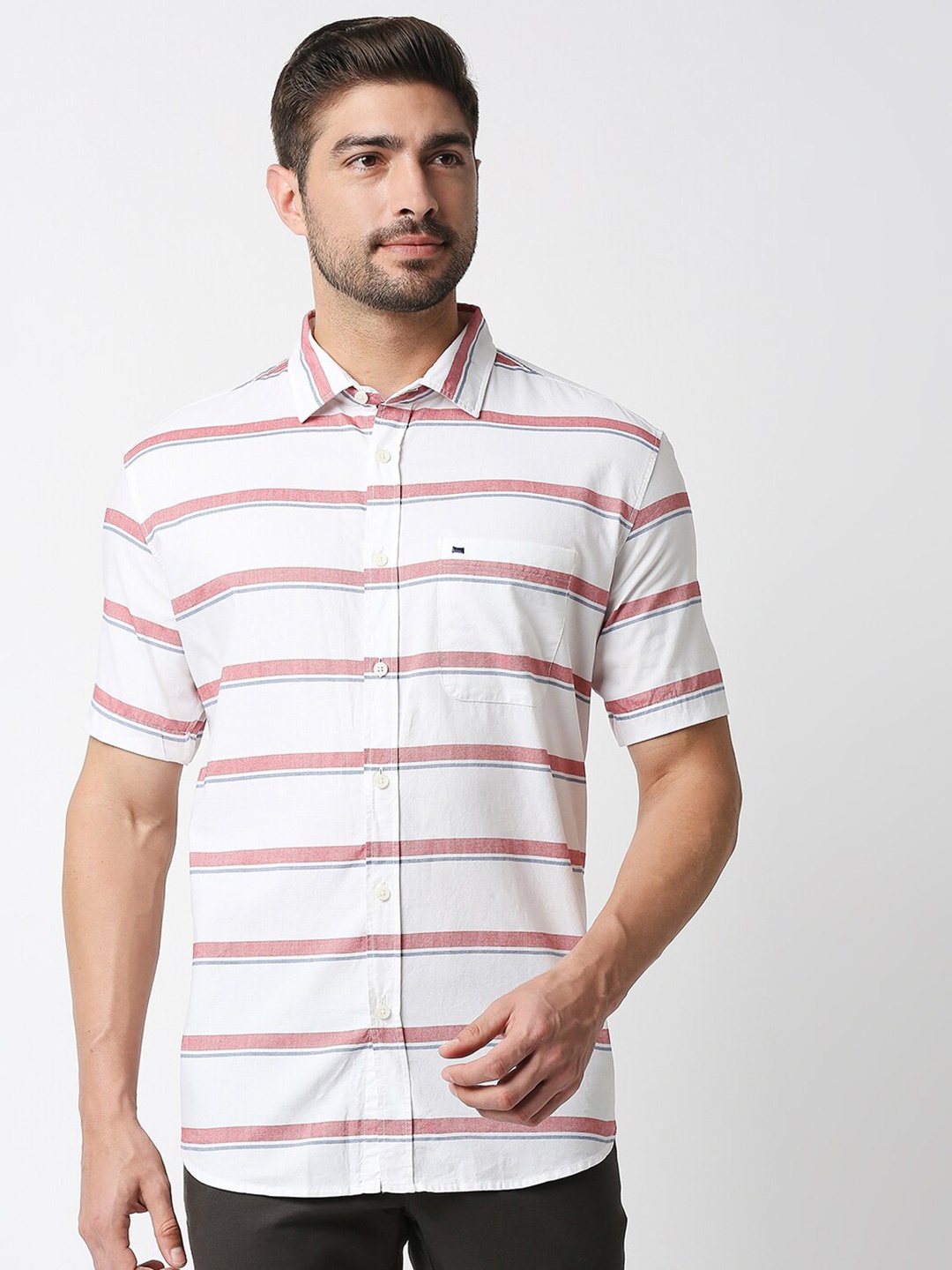 Basics Men Red & White Slim Fit Horizontal Stripes Striped Oxford Cotton Casual Shirt
Basics Men Red & White Slim Fit Horizontal Stripes Striped Oxford Cotton Casual Shirt