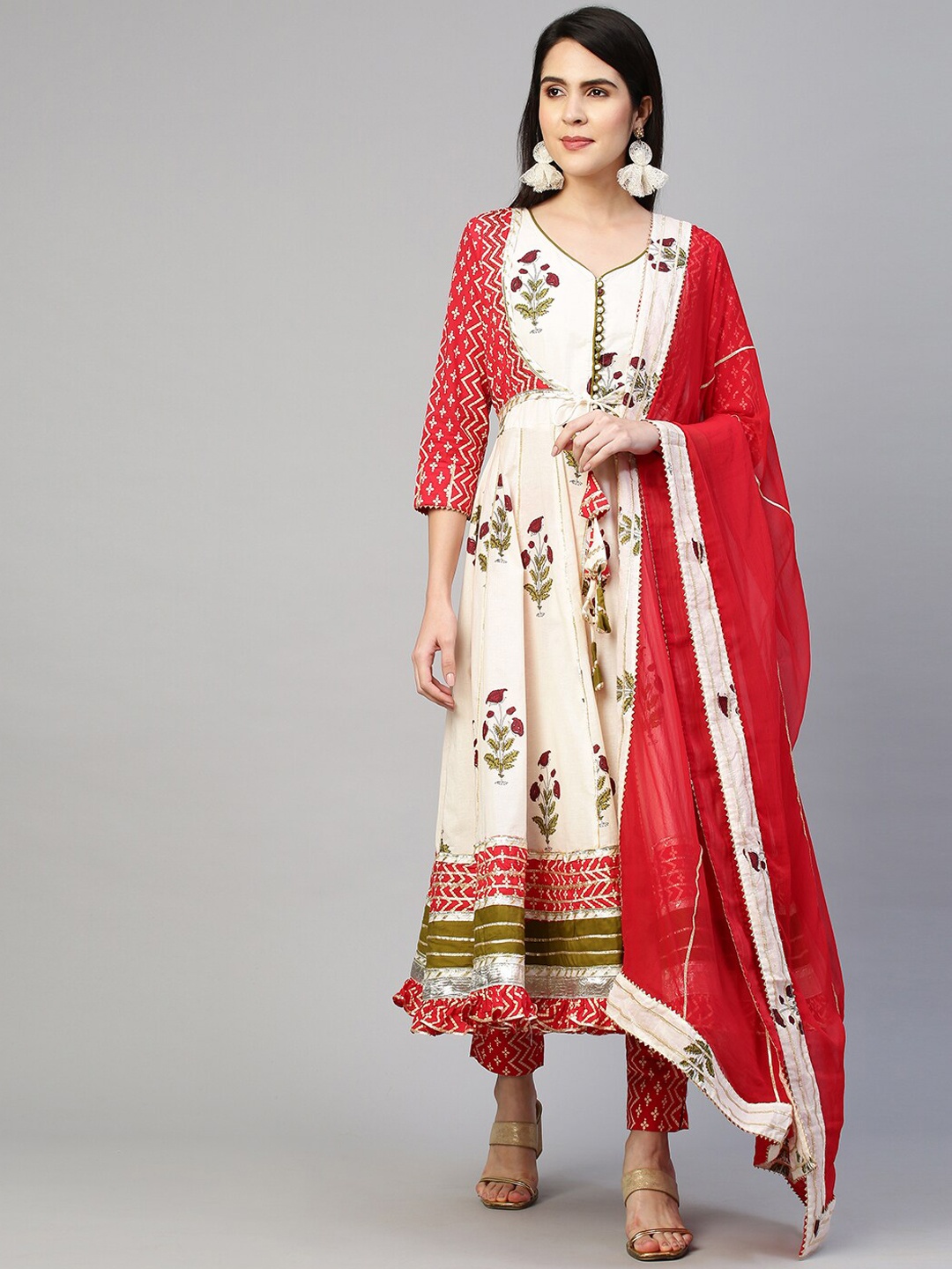 FASHOR Women Beige & Red Ethnic Motifs Printed Pure Cotton Kurta Trousers & Dupatta Set
FASHOR Women Beige & Red Ethnic Motifs Printed Pure Cotton Kurta Trousers & Dupatta Set