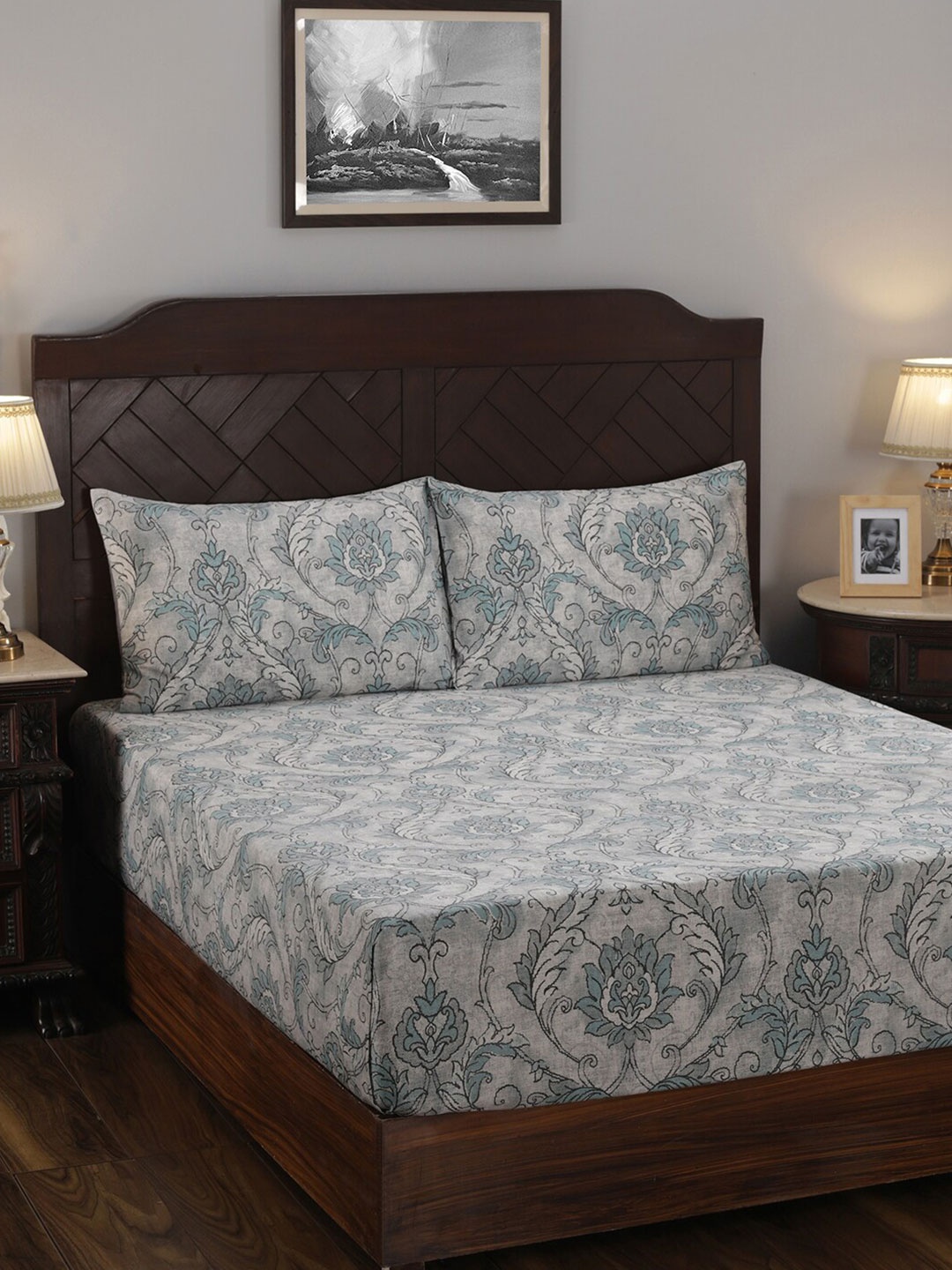 MASPAR Grey & Blue Ethnic Motifs 400 TC Pure Cotton King Bedsheet with 2 Pillow Covers
MASPAR Grey & Blue Ethnic Motifs 400 TC Pure Cotton King Bedsheet with 2 Pillow Covers