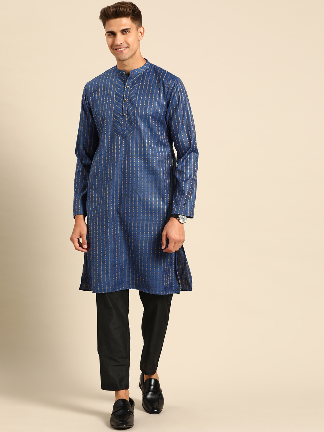 Anouk Men Navy Blue Woven Design Pure Cotton Kurta with Pyjamas
Anouk Men Navy Blue Woven Design Pure Cotton Kurta with Pyjamas