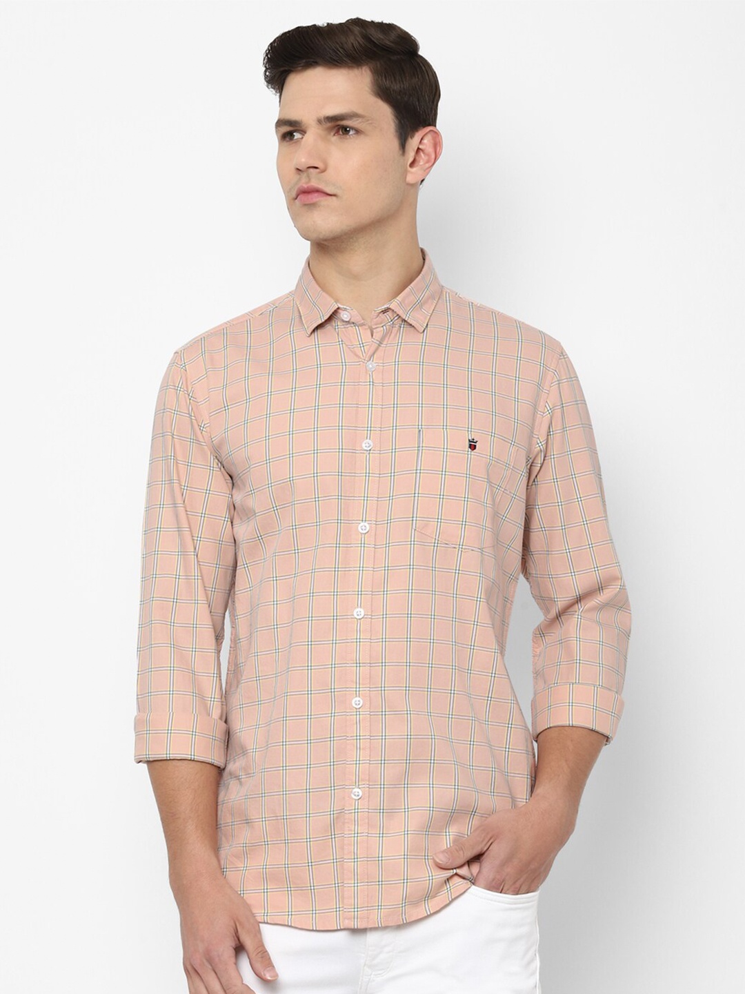 Louis Philippe Jeans Men Peach-Coloured & Blue Slim Fit Checked Pure Cotton Casual Shirt
Louis Philippe Jeans Men Peach-Coloured & Blue Slim Fit Checked Pure Cotton Casual Shirt