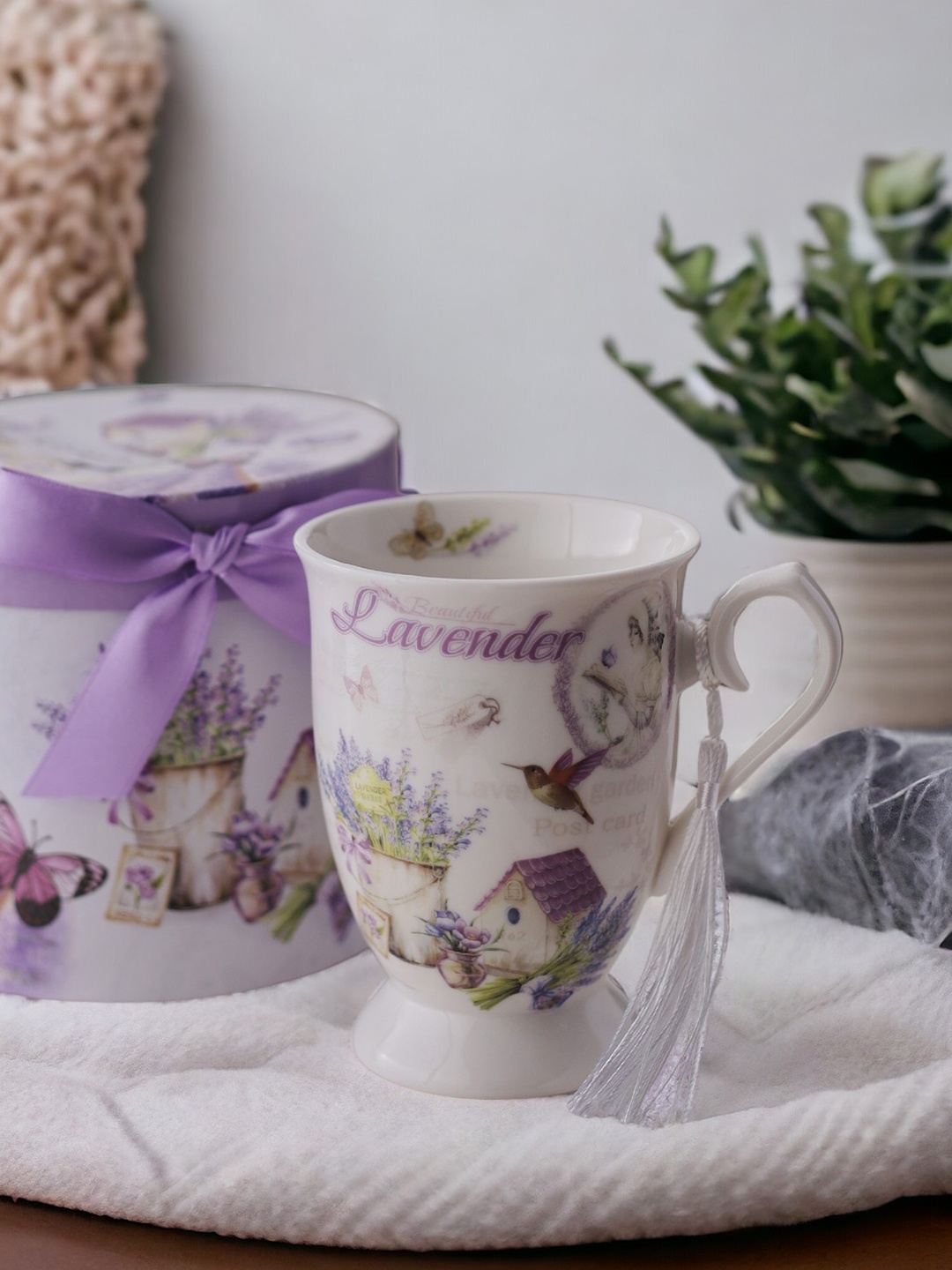 A Vintage Affair- Home Decor White & Purple Printed Ceramic Glossy Cups Set of Cups and Mugs
A Vintage Affair- Home Decor White & Purple Printed Ceramic Glossy Cups Set of Cups and Mugs