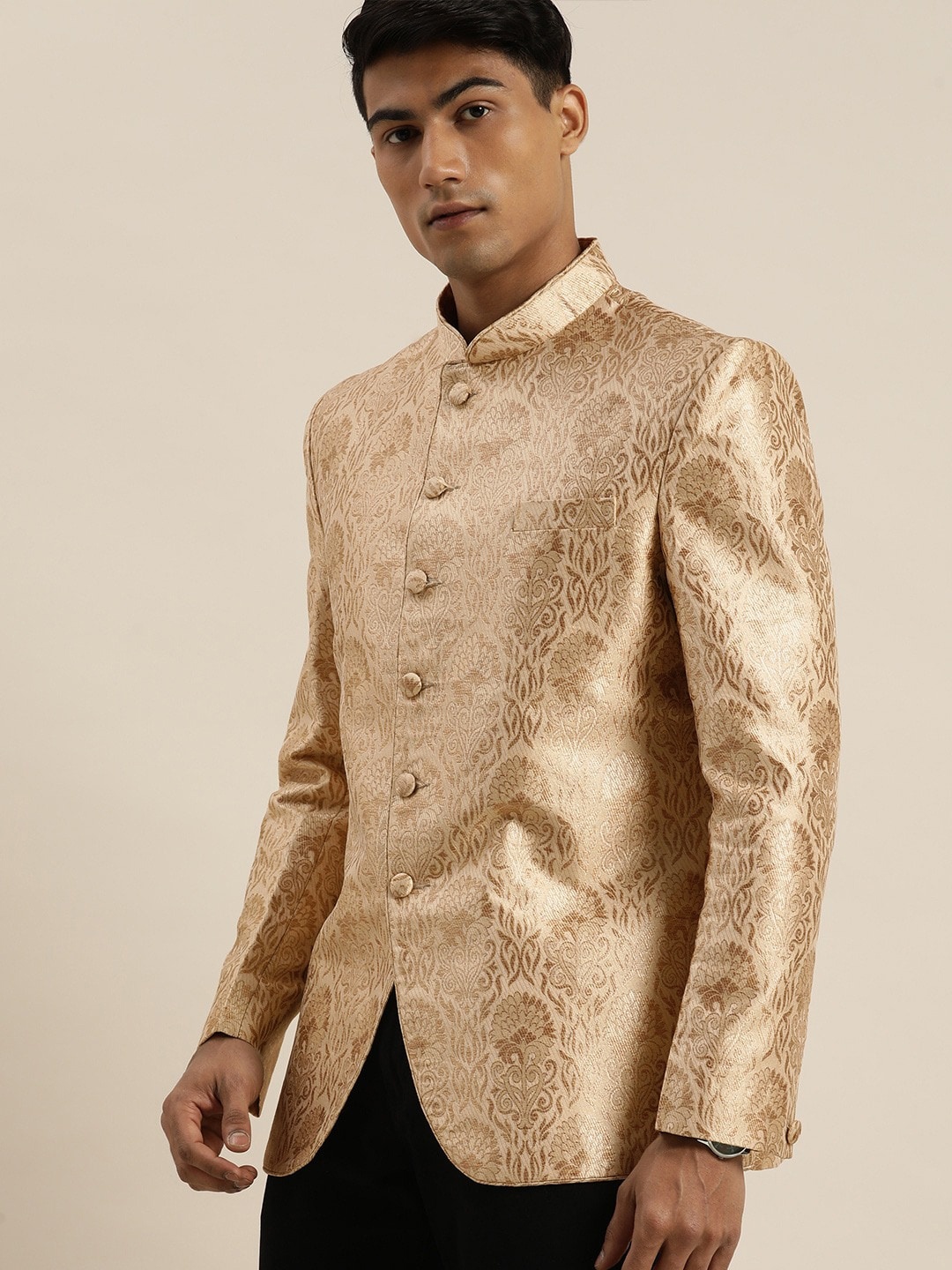 SHRESTHA BY VASTRAMAY Men Rose Gold Self-Design Slim-Fit Single-Breasted Ethnic Blazer
SHRESTHA BY VASTRAMAY Men Rose Gold Self-Design Slim-Fit Single-Breasted Ethnic Blazer