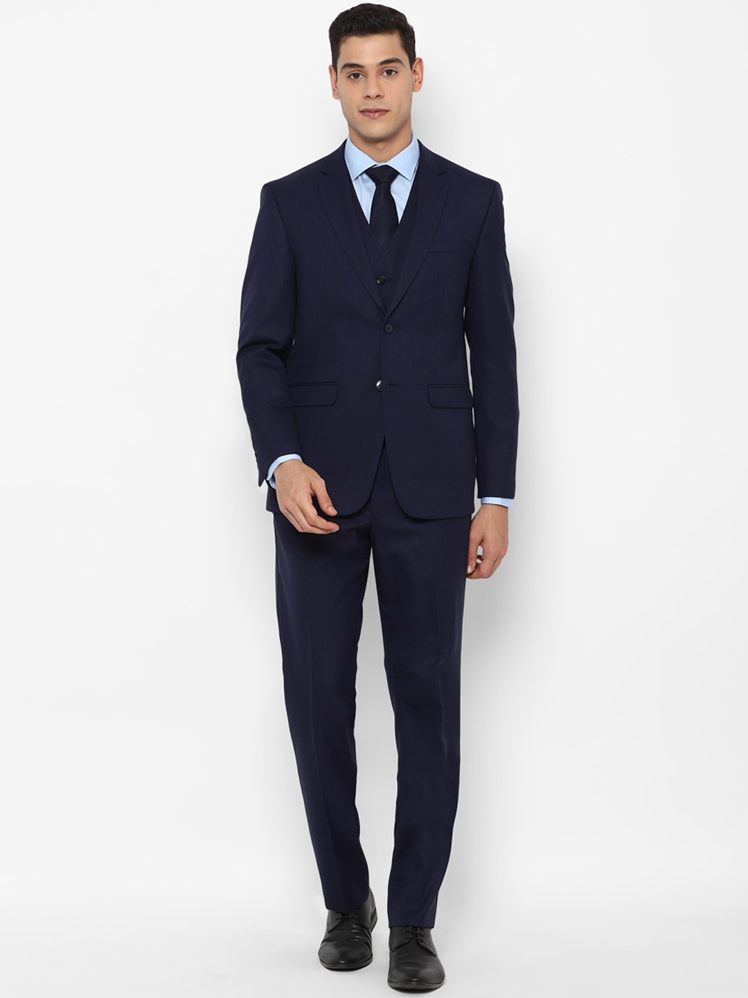Allen Solly Men Navy Blue & Black Solid Slim-Fit Single-Breasted Three-Piece Formal Suit
Allen Solly Men Navy Blue & Black Solid Slim-Fit Single-Breasted Three-Piece Formal Suit