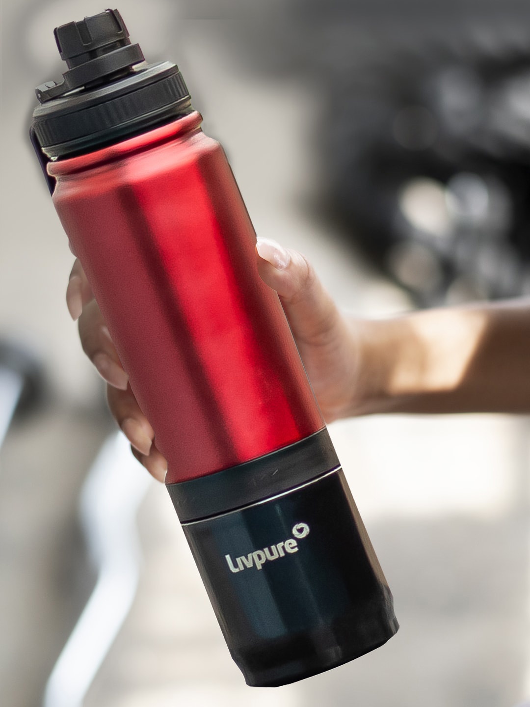 Livpure Smart Maroon & Black Dual Compartment Hot & Cold Stainless Steel Bottle 800 ml
Livpure Smart Maroon & Black Dual Compartment Hot & Cold Stainless Steel Bottle 800 ml