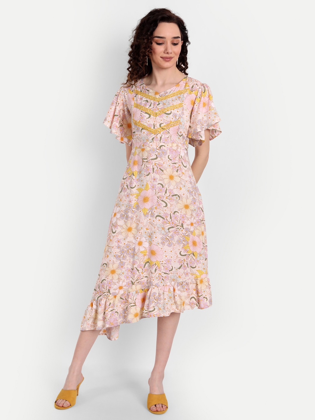 Aaruvi Ruchi Verma Off-White & Lavender Floral Printed Asymmetric Fit & Flare Midi Dress
Aaruvi Ruchi Verma Off-White & Lavender Floral Printed Asymmetric Fit & Flare Midi Dress