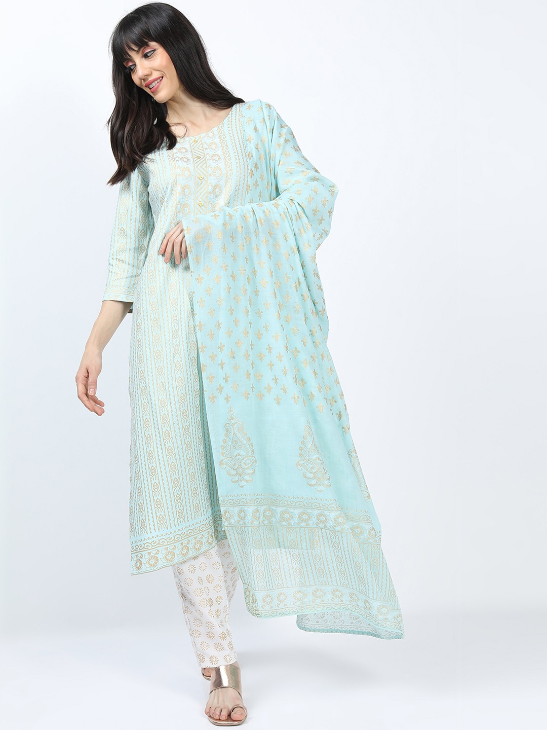 Vishudh Women Turquoise Blue Ethnic Motifs Printed Kurti with Trousers & With Dupatta
Vishudh Women Turquoise Blue Ethnic Motifs Printed Kurti with Trousers & With Dupatta