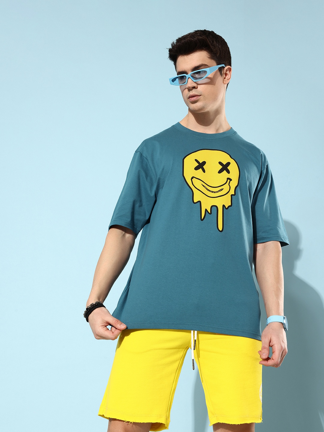 Difference of Opinion Men Teal Blue & Yellow Graphic Printed Oversized Cotton T-shirt
Difference of Opinion Men Teal Blue & Yellow Graphic Printed Oversized Cotton T-shirt