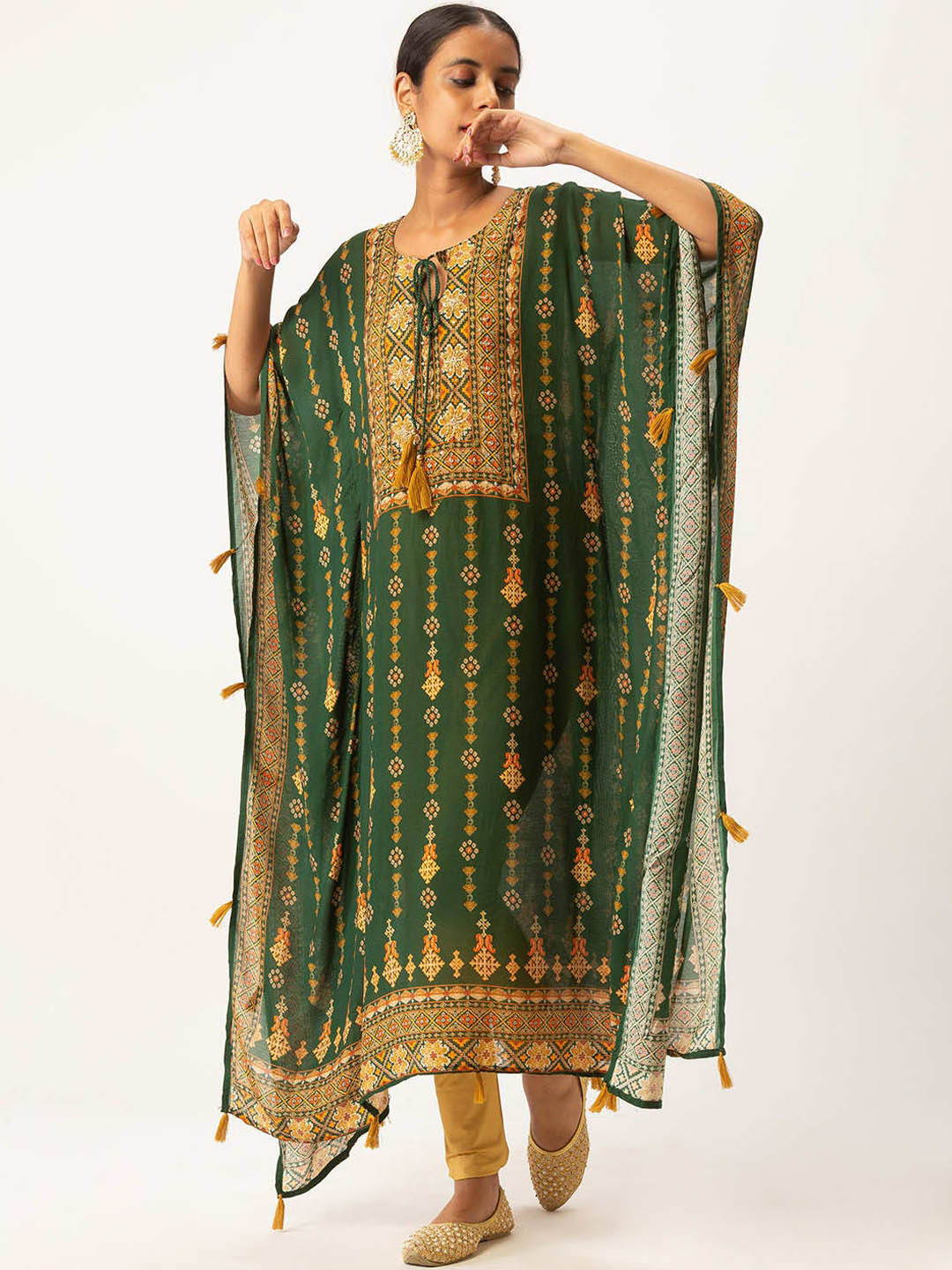 ZOLA Women Green & Orange Keyhole Neck Kaftan
ZOLA Women Green & Orange Keyhole Neck Kaftan