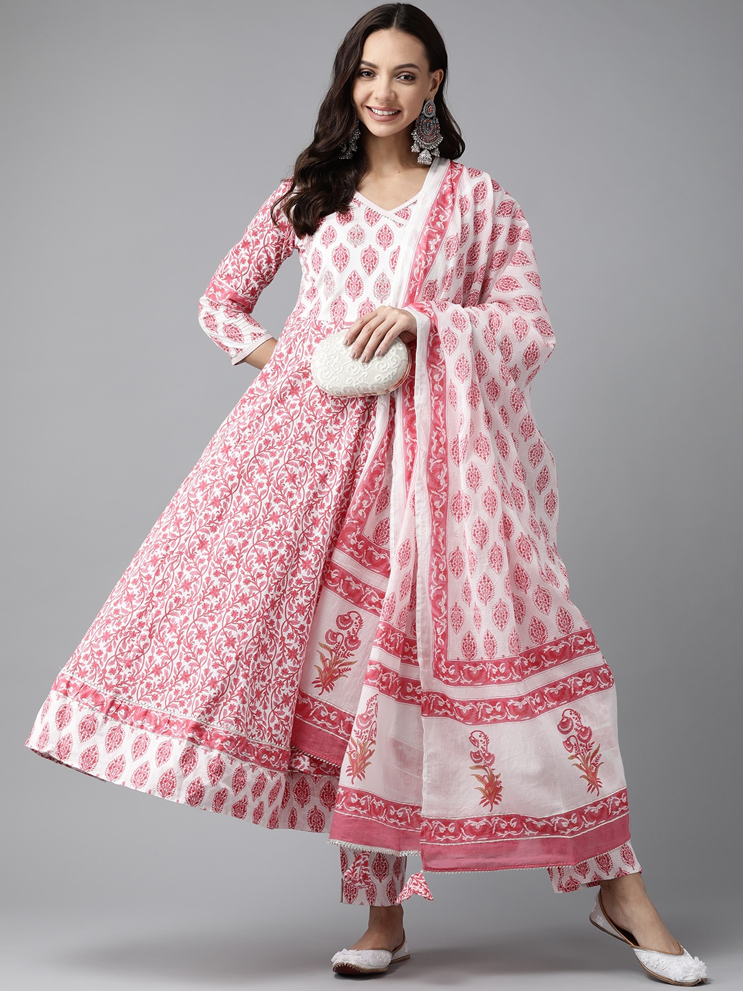 Cayman Women Pink Ethnic Motifs Printed Angrakha Gotta Patti Pure Cotton Kurta with Palazzos & With Dupatta
Cayman Women Pink Ethnic Motifs Printed Angrakha Gotta Patti Pure Cotton Kurta with Palazzos & With Dupatta