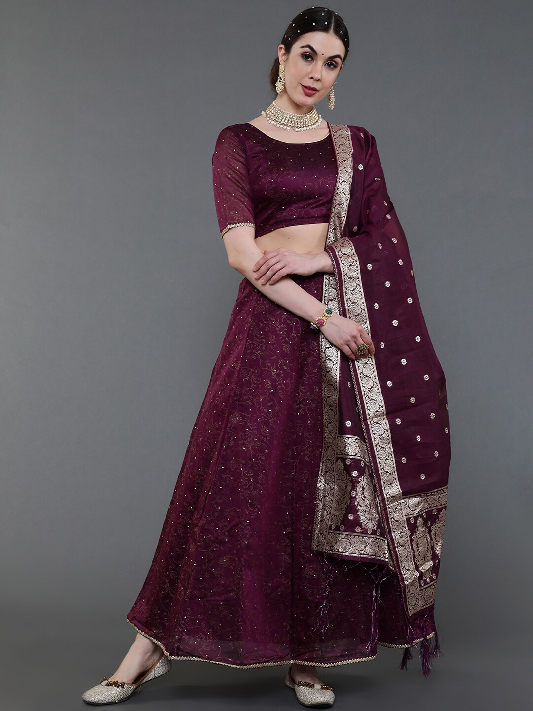 saubhagya Purple & Silver-Toned Embellished Beads and Stones Ready to Wear Lehenga & Blouse With Dupatta
saubhagya Purple & Silver-Toned Embellished Beads and Stones Ready to Wear Lehenga & Blouse With Dupatta