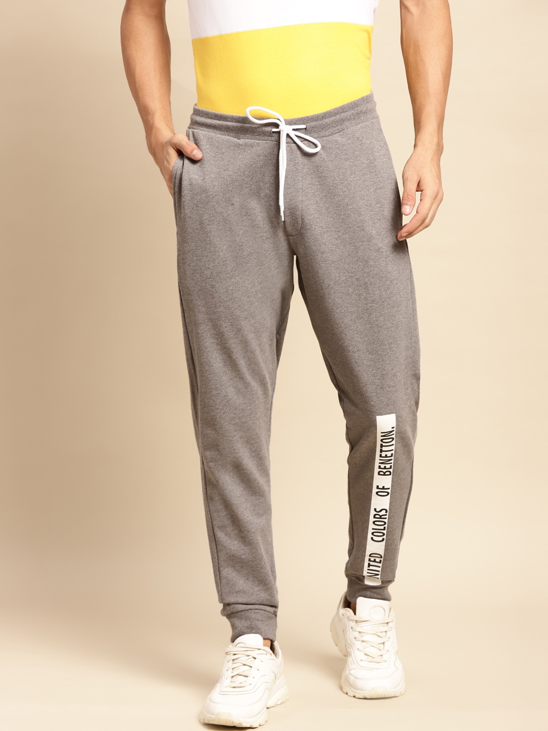 United Colors of Benetton Men Charcoal Melange Effect Brand Logo Printed Joggers, Grey melange
United Colors of Benetton Men Charcoal Melange Effect Brand Logo Printed Joggers, Grey melange