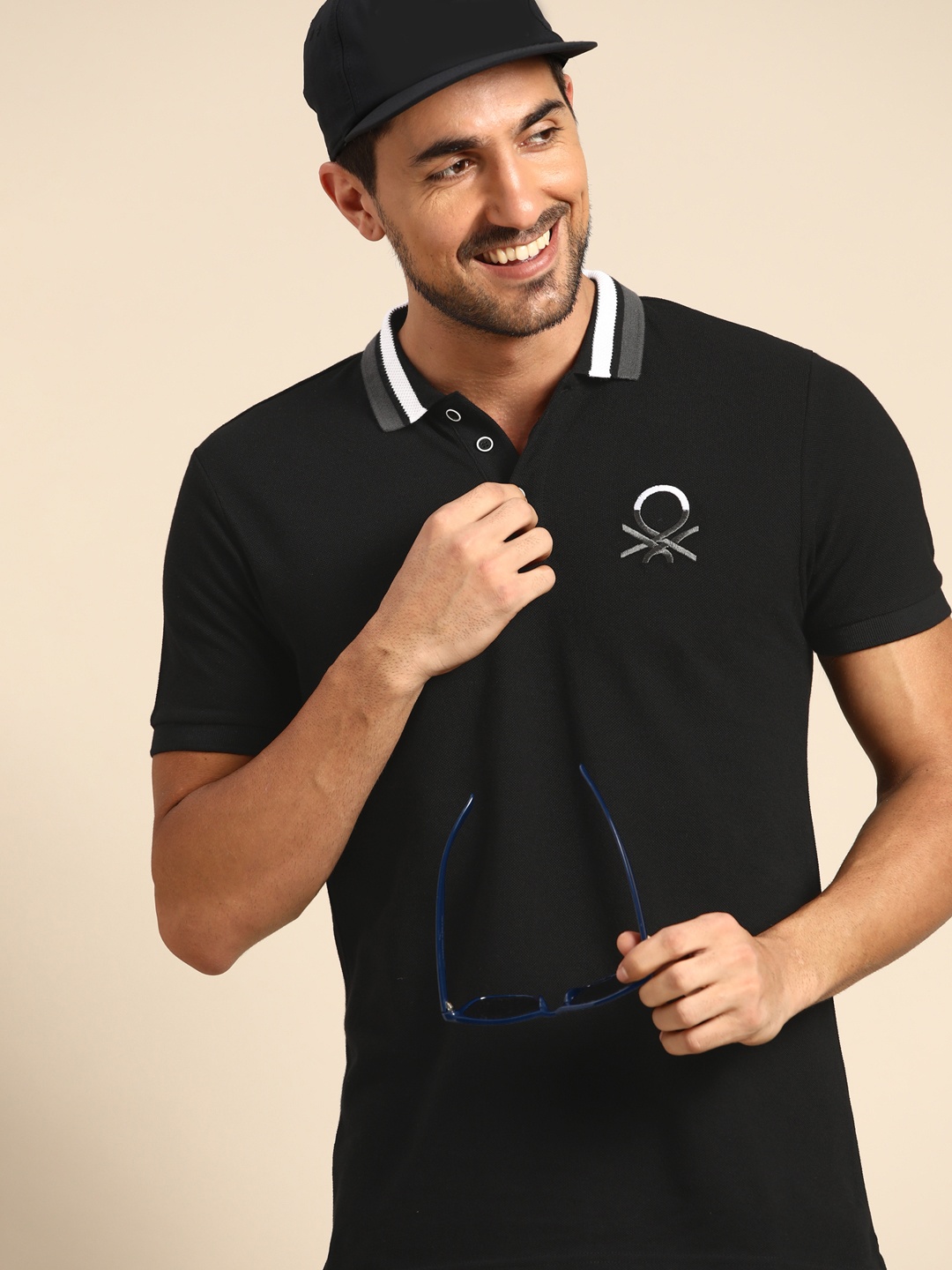 United Colors of Benetton Men Black Pure Cotton Brand Logo Detail Polo Collar T-shirt
United Colors of Benetton Men Black Pure Cotton Brand Logo Detail Polo Collar T-shirt