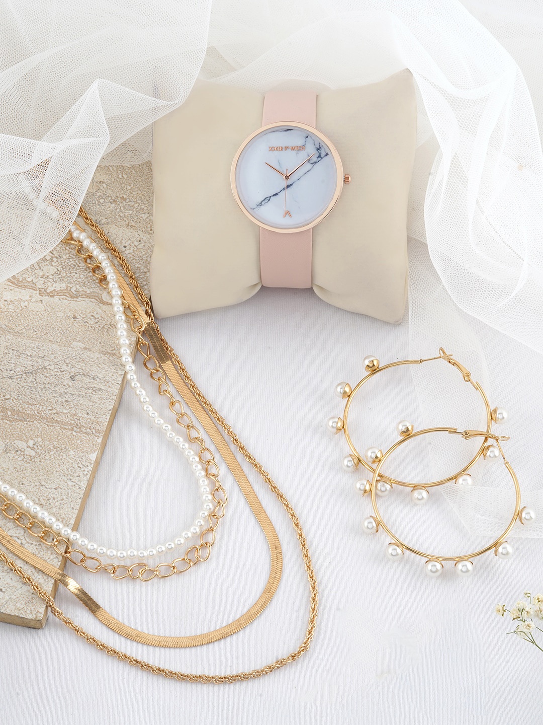 JOKER & WITCH Women Gold-Toned & Pink Faux Pearl-Beaded Watch Gift Set JWLS397
JOKER & WITCH Women Gold-Toned & Pink Faux Pearl-Beaded Watch Gift Set JWLS397