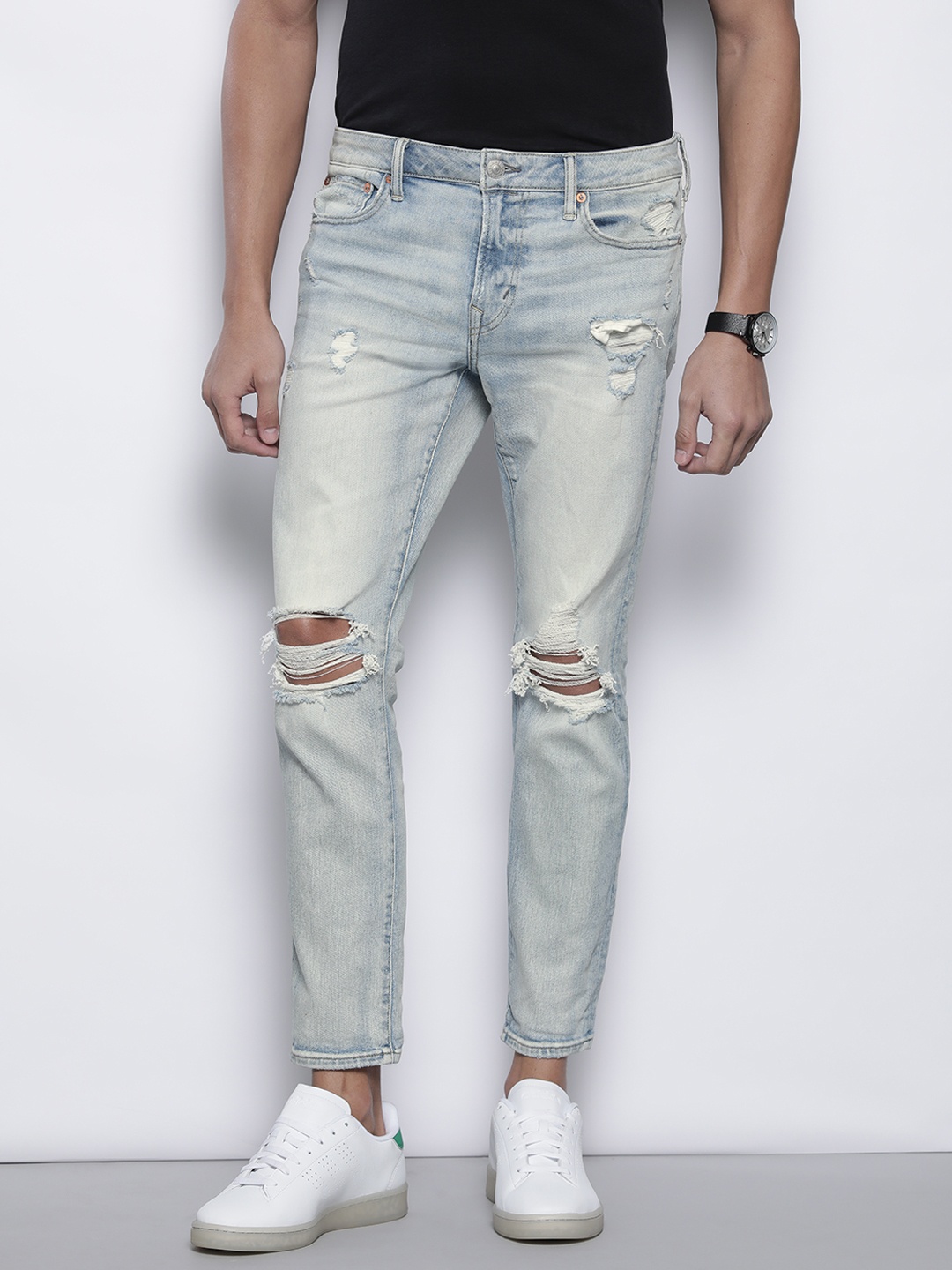 AMERICAN EAGLE OUTFITTERS Men Blue Skinny Fit Ripped Cropped Heavy Fade Stretchable Jeans
AMERICAN EAGLE OUTFITTERS Men Blue Skinny Fit Ripped Cropped Heavy Fade Stretchable Jeans