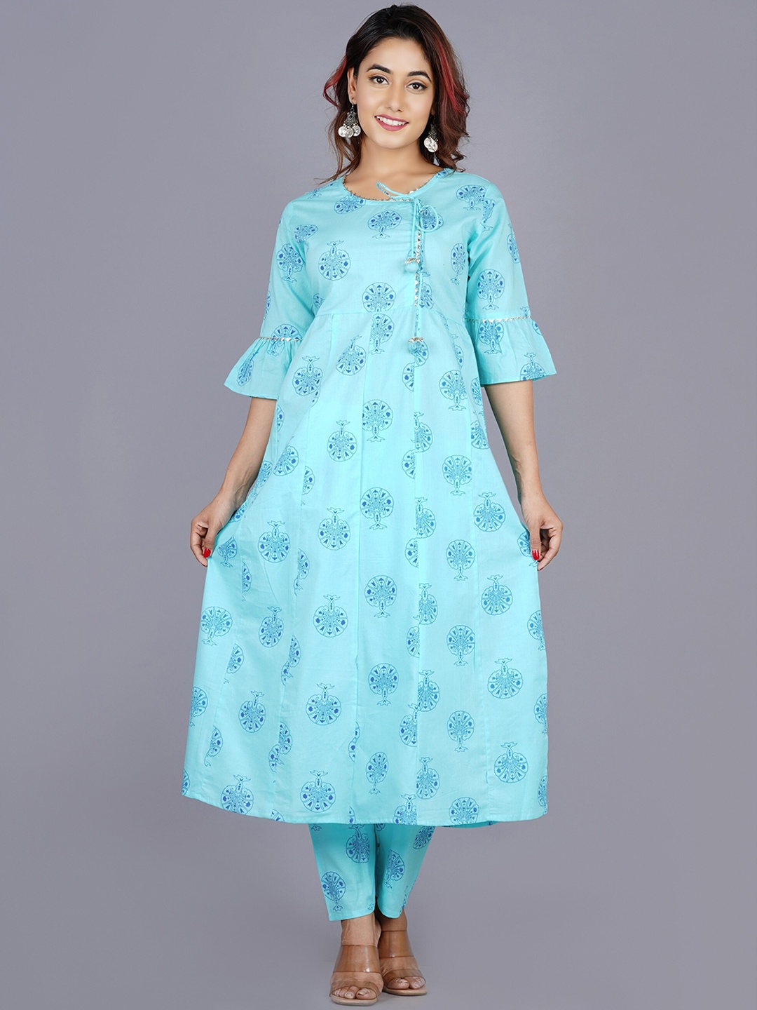 Lovista Women Turquoise Blue Floral Printed Gotta Patti Pure Cotton Kurta with Trousers
Lovista Women Turquoise Blue Floral Printed Gotta Patti Pure Cotton Kurta with Trousers