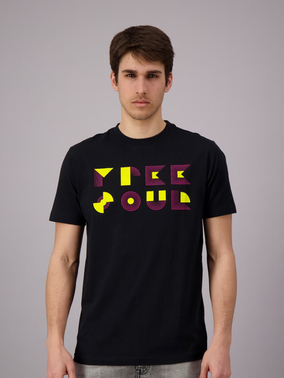 FREESOUL Men Black & Yellow Typography Printed T-shirt