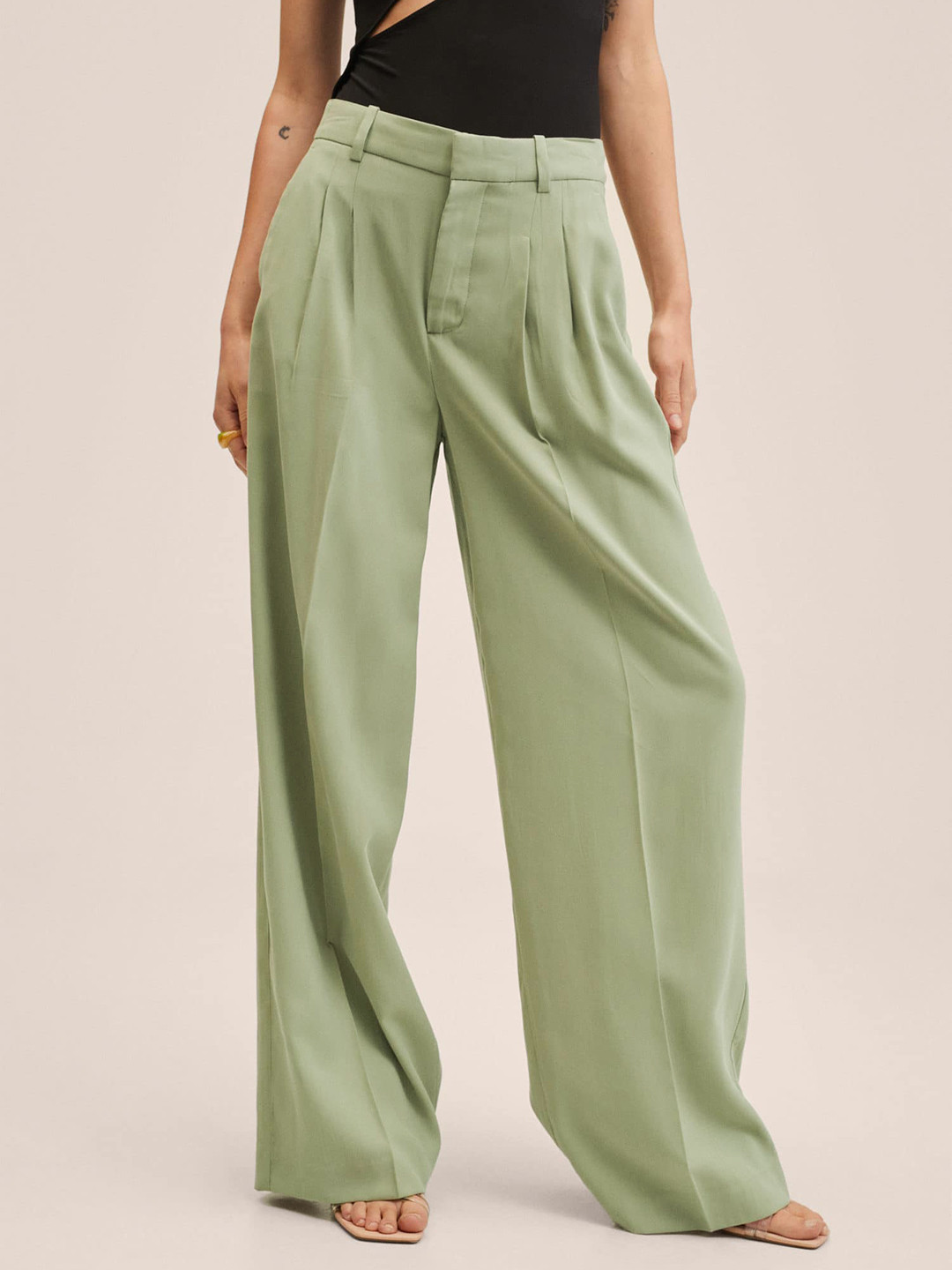MANGO Women Sage Green Solid Flared Pleated Trousers
MANGO Women Sage Green Solid Flared Pleated Trousers