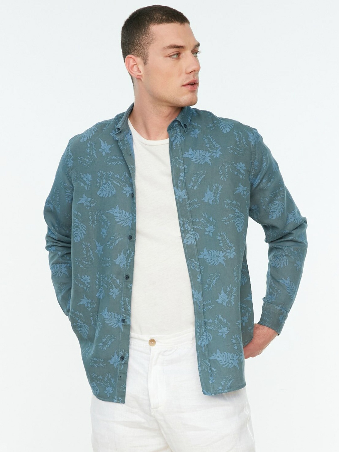 Trendyol Men Blue Floral Printed Casual Shirt