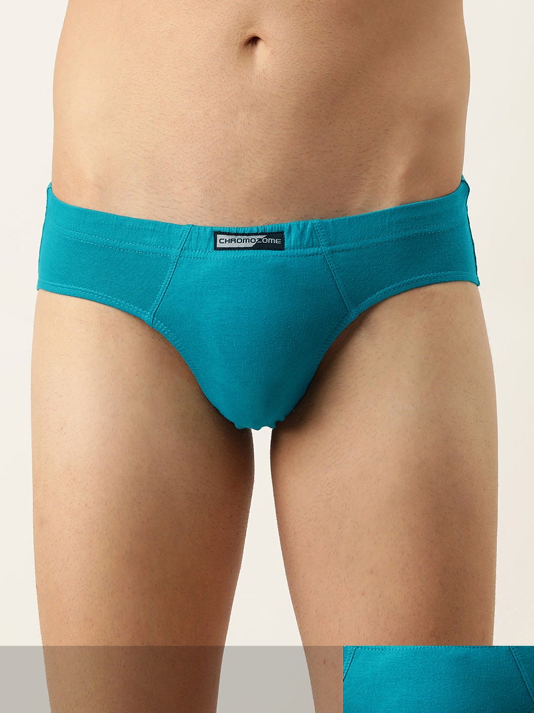 Chromozome Men Pack of 2 Turquoise Blue Solid Pure Cotton Basic Briefs 88902733544337
Chromozome Men Pack of 2 Turquoise Blue Solid Pure Cotton Basic Briefs 88902733544337