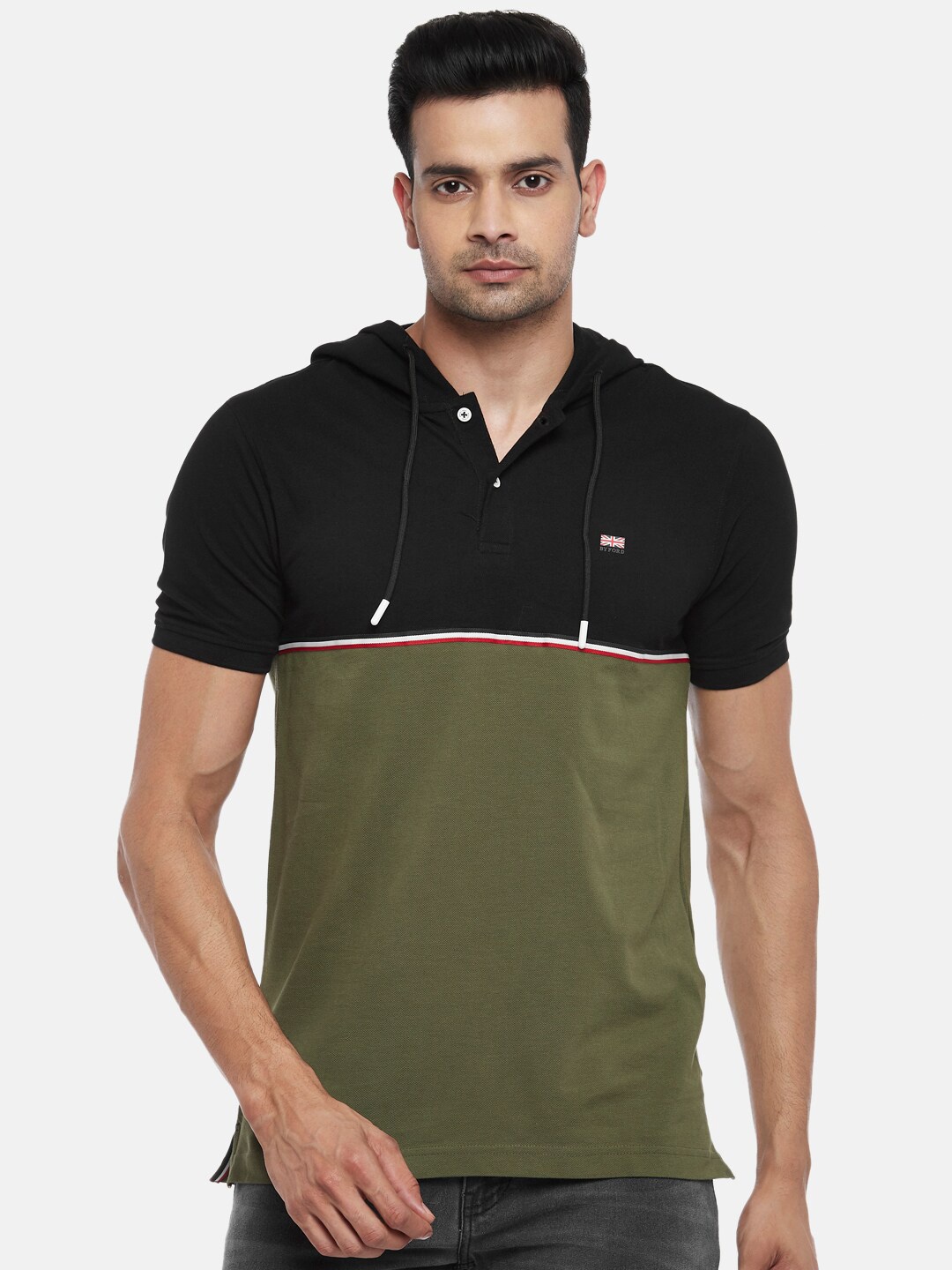 BYFORD by Pantaloons Men Black & Olive Green Colourblocked Hooded Pure Cotton T-shirt
BYFORD by Pantaloons Men Black & Olive Green Colourblocked Hooded Pure Cotton T-shirt