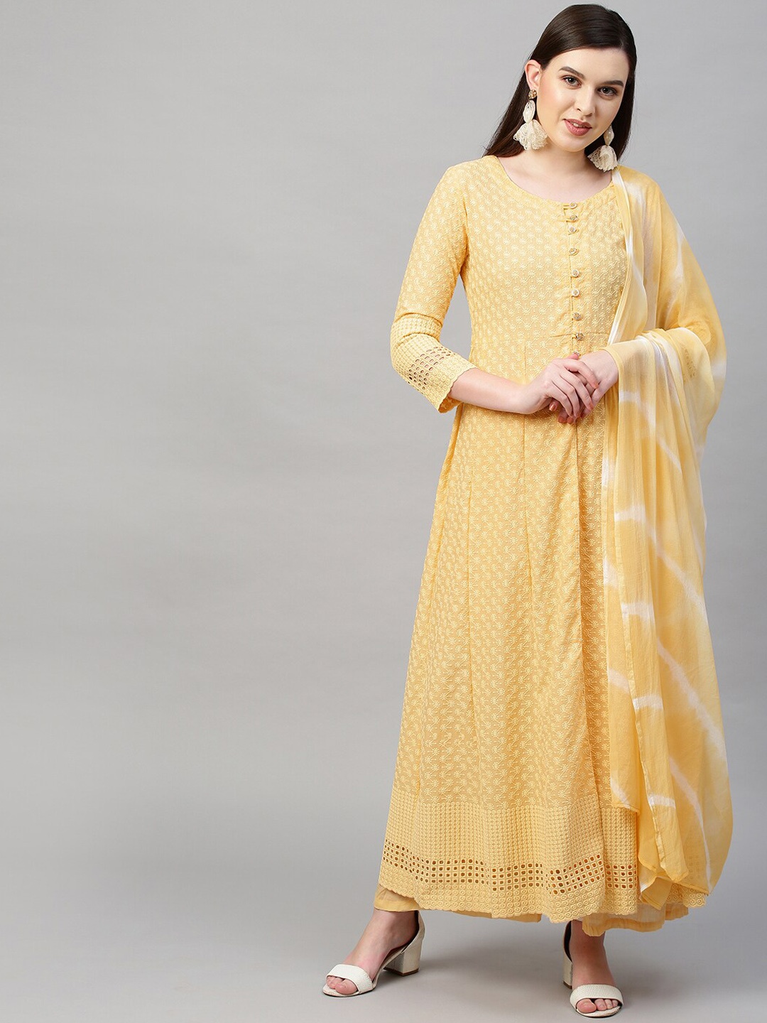 FASHOR Women Yellow Ethnic Motifs Embroidered Chikankari Pure Cotton Kurta with Palazzos & With Dupatta
FASHOR Women Yellow Ethnic Motifs Embroidered Chikankari Pure Cotton Kurta with Palazzos & With Dupatta