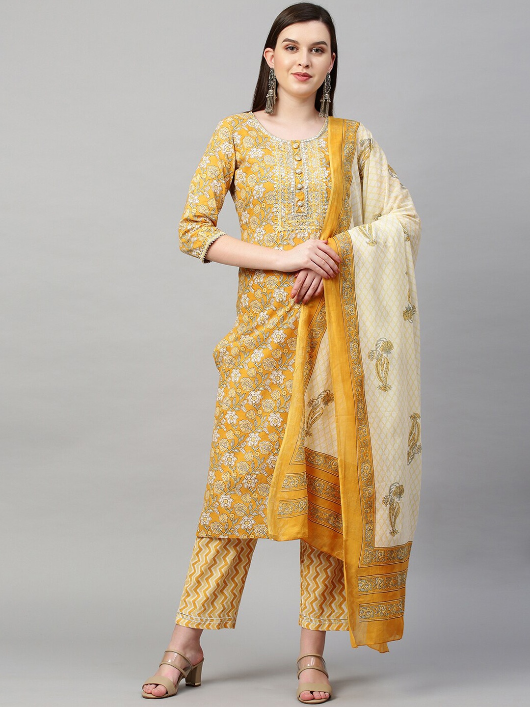 FASHOR Women Yellow Ethnic Motifs Embroidered Pure Cotton Kurta with Trousers & With Dupatta
FASHOR Women Yellow Ethnic Motifs Embroidered Pure Cotton Kurta with Trousers & With Dupatta