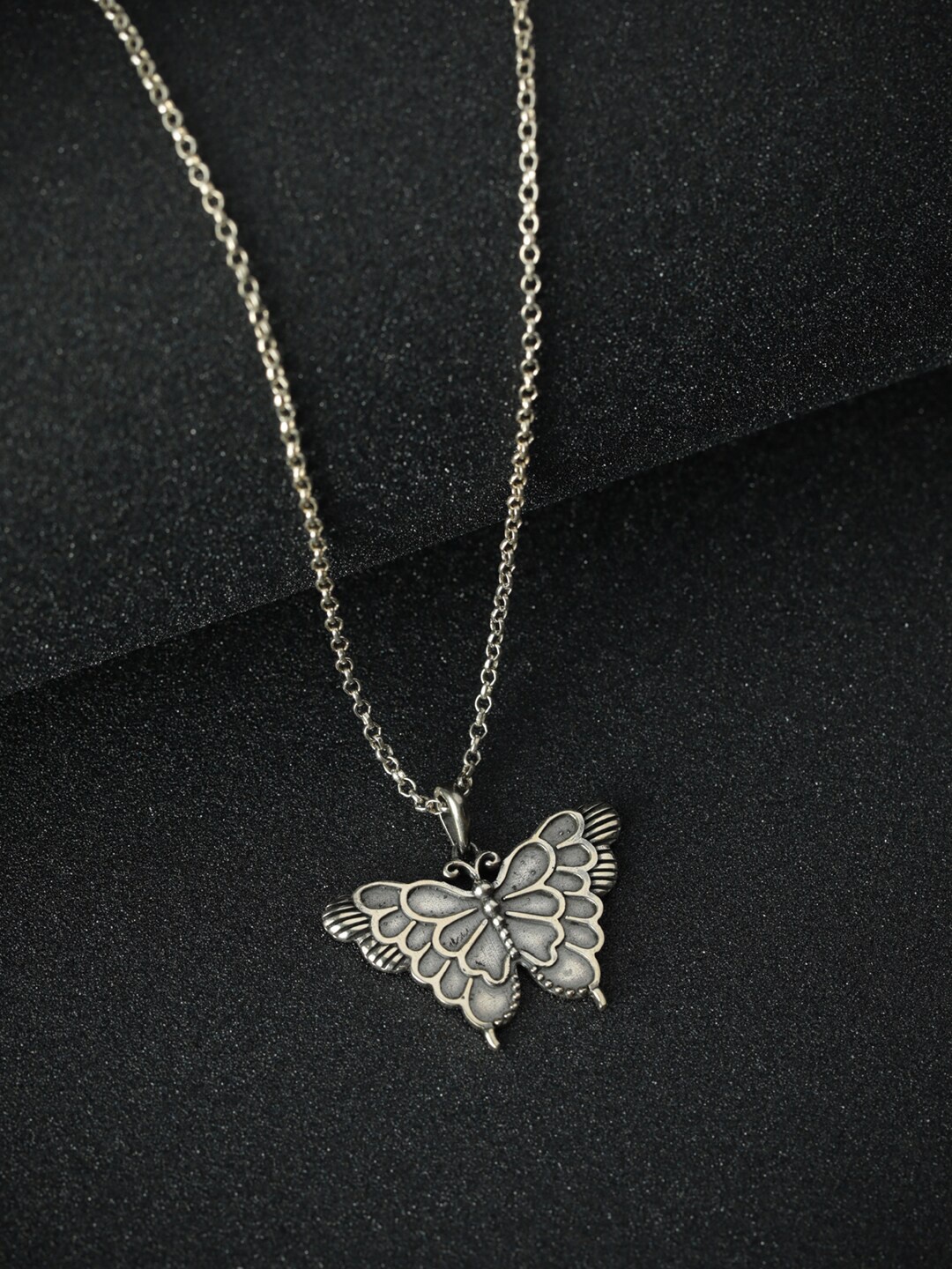 SHEER by Priyaasi Oxidised Silver-Plated 925 Sterling Silver Butterfly Pendant Necklace
SHEER by Priyaasi Oxidised Silver-Plated 925 Sterling Silver Butterfly Pendant Necklace