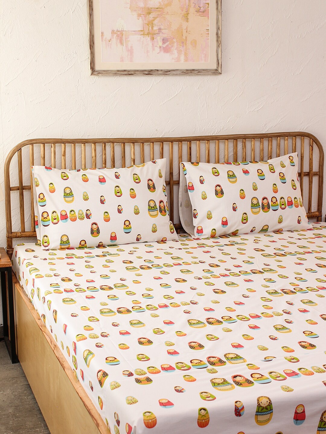 House This White & Red Ethnic Motifs 180 TC Cotton Queen Bedsheet with 2 Pillow Covers
House This White & Red Ethnic Motifs 180 TC Cotton Queen Bedsheet with 2 Pillow Covers