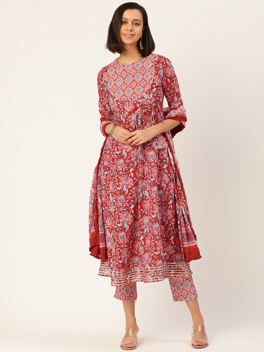 MAAND Women Red Floral Embroidered Angrakha Gotta Patti Pure Cotton Kurta with Trousers & With Dupatta
MAAND Women Red Floral Embroidered Angrakha Gotta Patti Pure Cotton Kurta with Trousers & With Dupatta