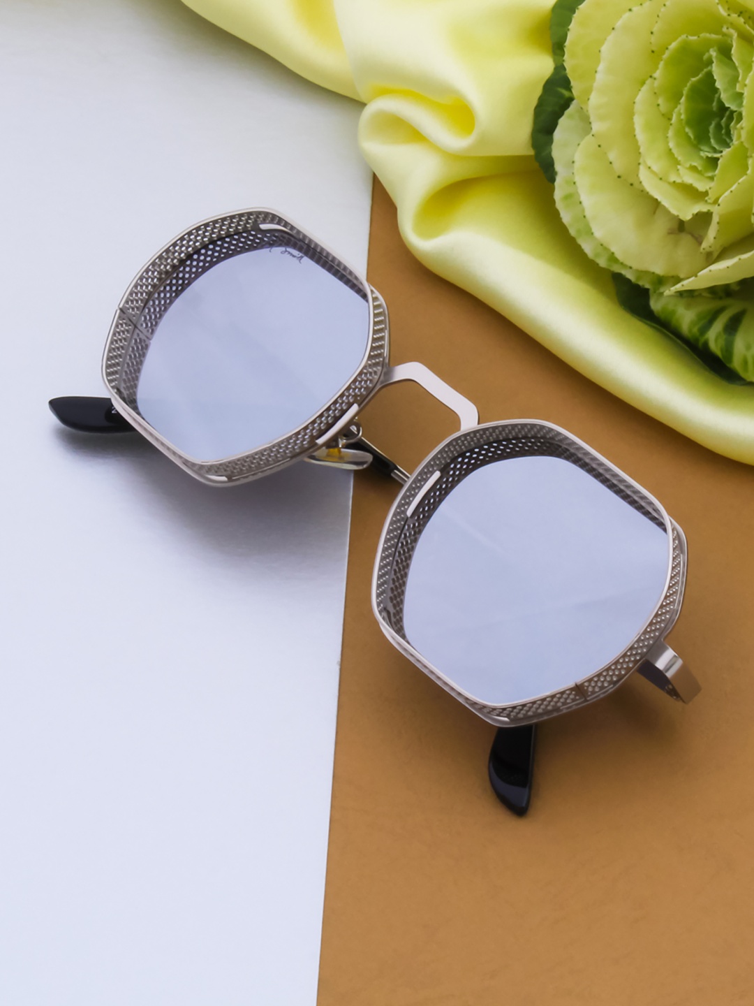 Ted Smith Unisex Mirrored Lens & Silver-Toned Sunglasses with UV Protected Lens MONSTER, Blue
Ted Smith Unisex Mirrored Lens & Silver-Toned Sunglasses with UV Protected Lens MONSTER, Blue