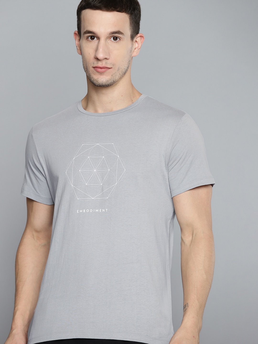 HRX By Hrithik Roshan Yoga Men ULTIMATE GREY Organic Cotton Geometric Sustainable Tshirts
HRX By Hrithik Roshan Yoga Men ULTIMATE GREY Organic Cotton Geometric Sustainable Tshirts