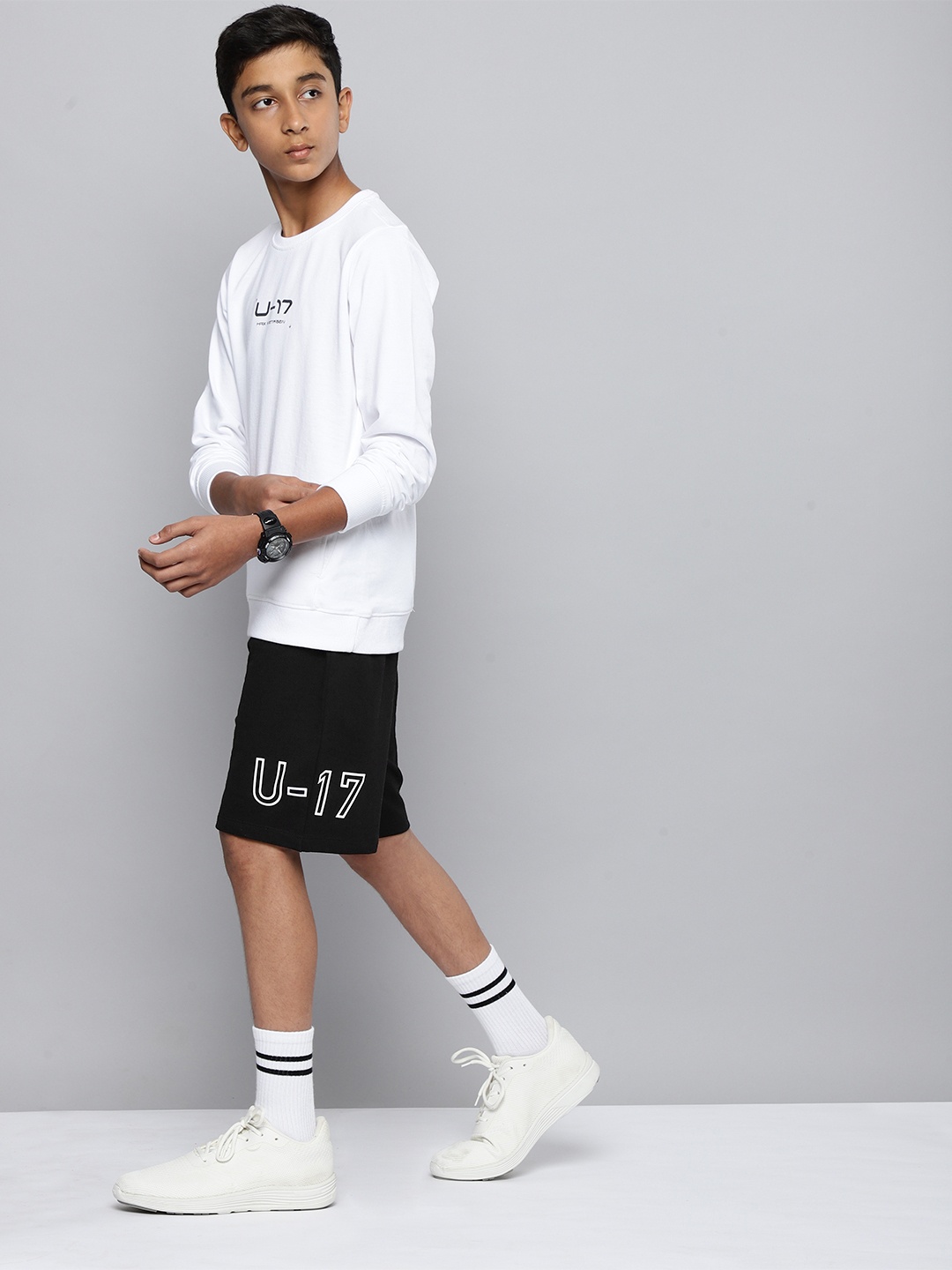 HRX By Hrithik Roshan Boys Lifestyle Boys Bio-Wash Brand Carrier Sustainable Shorts, Black
HRX By Hrithik Roshan Boys Lifestyle Boys Bio-Wash Brand Carrier Sustainable Shorts, Black