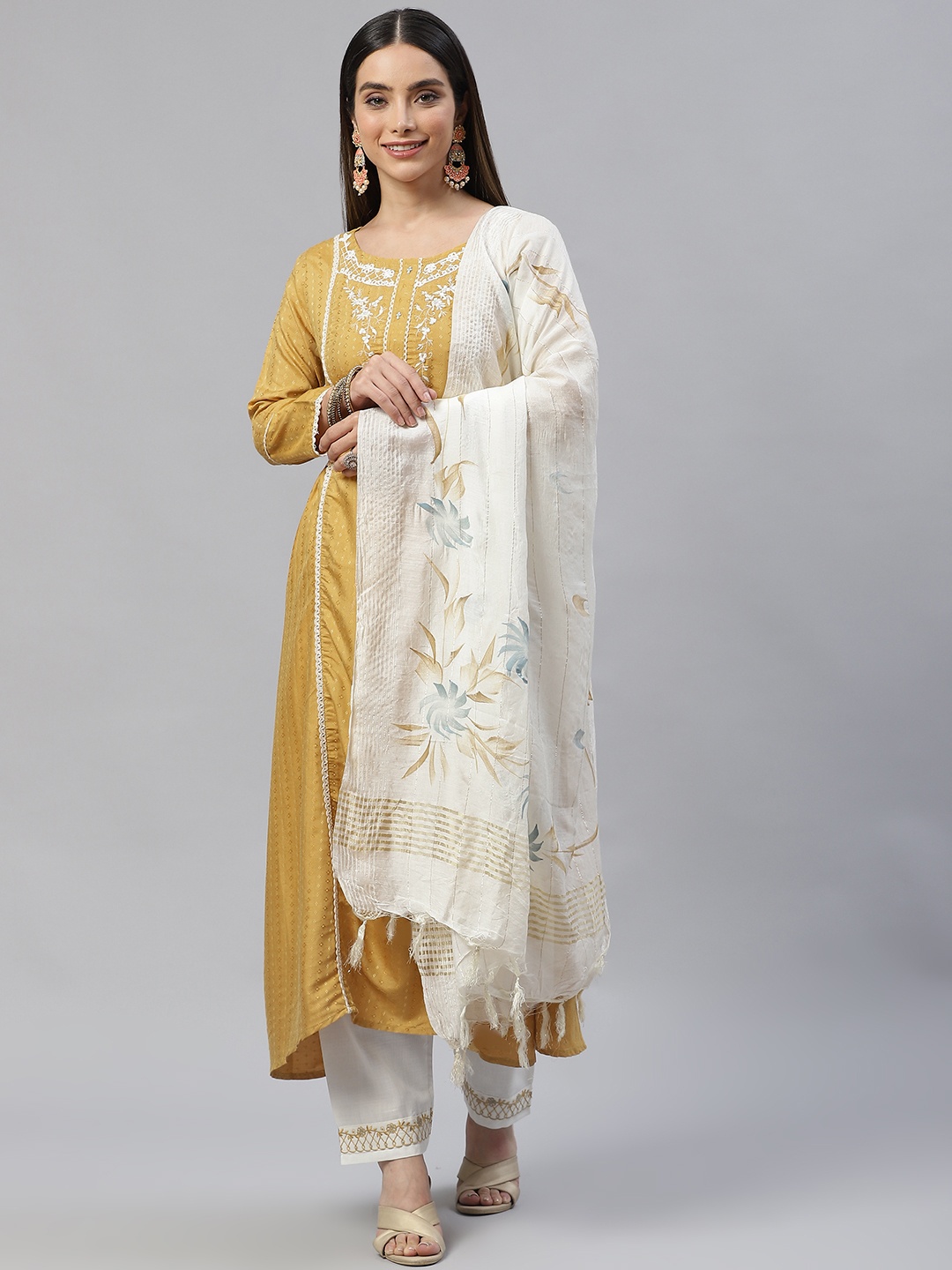 SheWill Women Mustard Yellow Ethnic Motifs Embroidered Panelled Kurta Trousers & Dupatta
SheWill Women Mustard Yellow Ethnic Motifs Embroidered Panelled Kurta Trousers & Dupatta