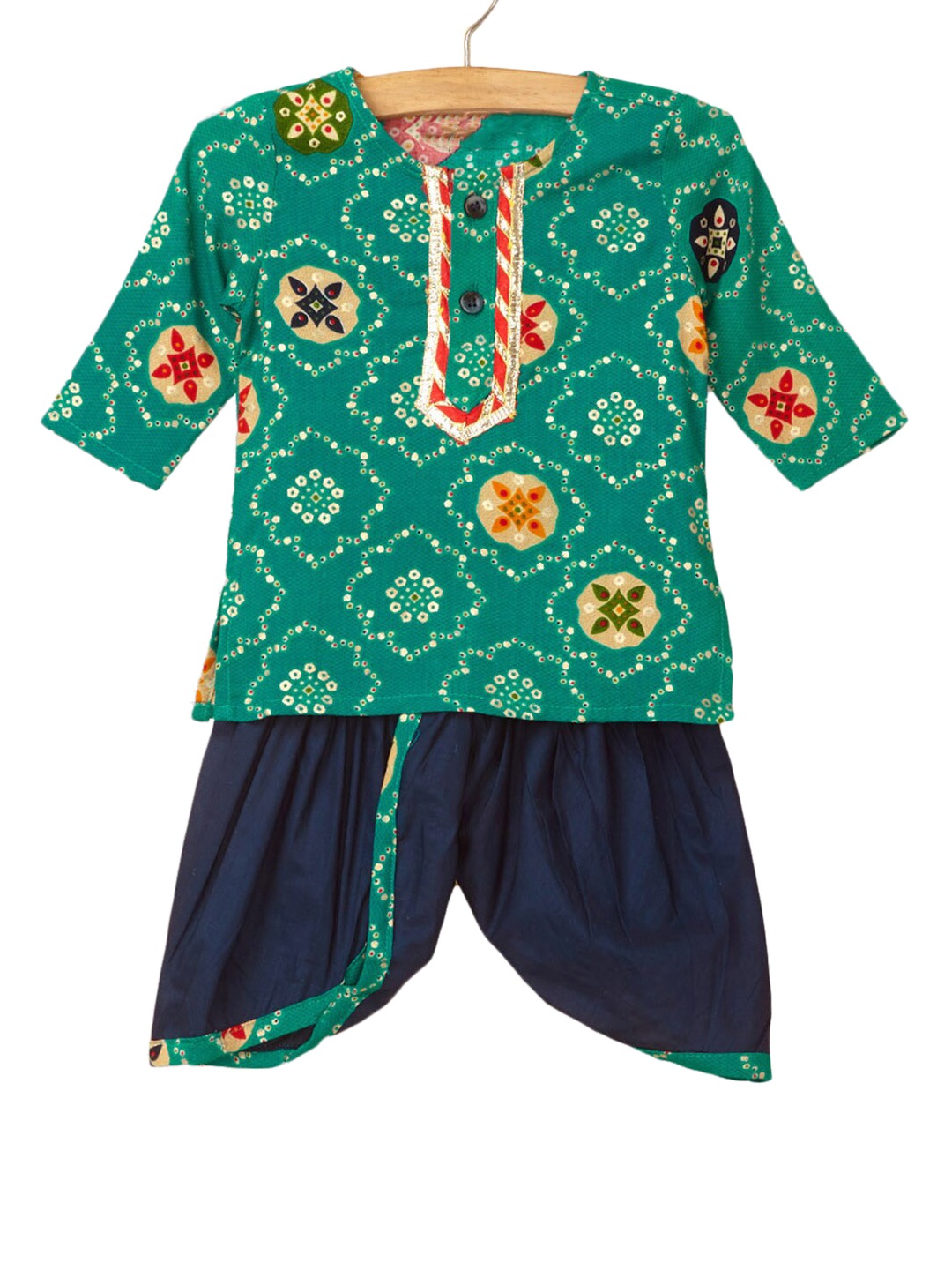 Hopscotch Boys Blue & Sea Green Ethnic Motifs Printed Pure Cotton Kurti with Dhoti Pants
Hopscotch Boys Blue & Sea Green Ethnic Motifs Printed Pure Cotton Kurti with Dhoti Pants