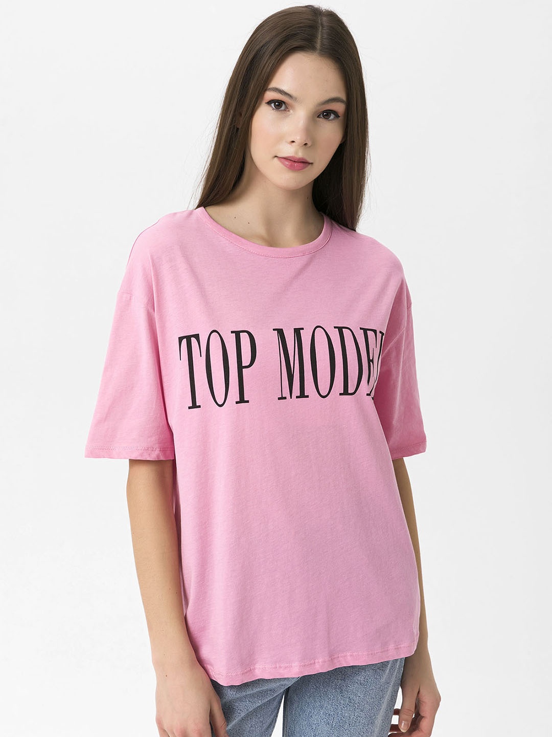 Miss Poem Women Pink & Black Typography Printed Drop-Shoulder Sleeves Pure Cotton T-shirt
Miss Poem Women Pink & Black Typography Printed Drop-Shoulder Sleeves Pure Cotton T-shirt