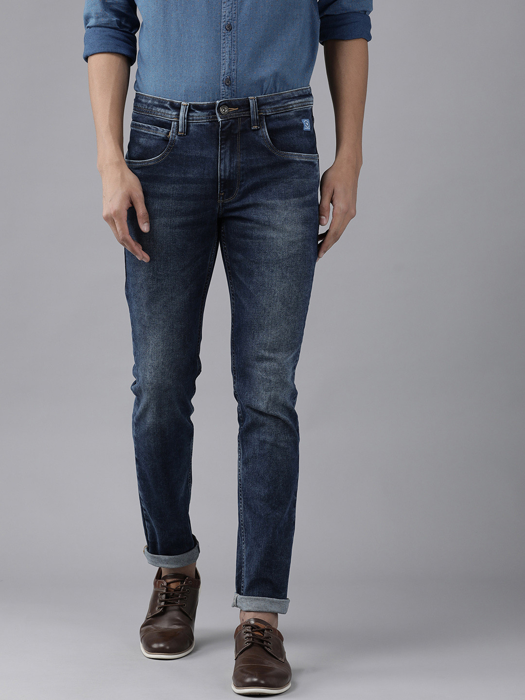 VAN HEUSEN DENIM LABS Men Navy Blue Super Skinny Fit Heavy Fade Stretchable Jeans
VAN HEUSEN DENIM LABS Men Navy Blue Super Skinny Fit Heavy Fade Stretchable Jeans