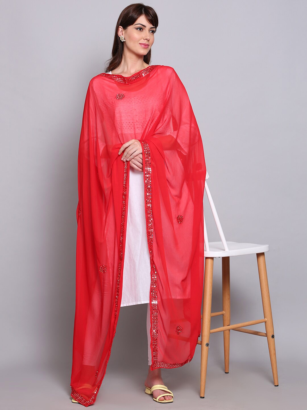 Miaz Lifestyle Red & Silver-Toned Ethnic Motifs Woven Design Dupatta with Mirror Work
Miaz Lifestyle Red & Silver-Toned Ethnic Motifs Woven Design Dupatta with Mirror Work
