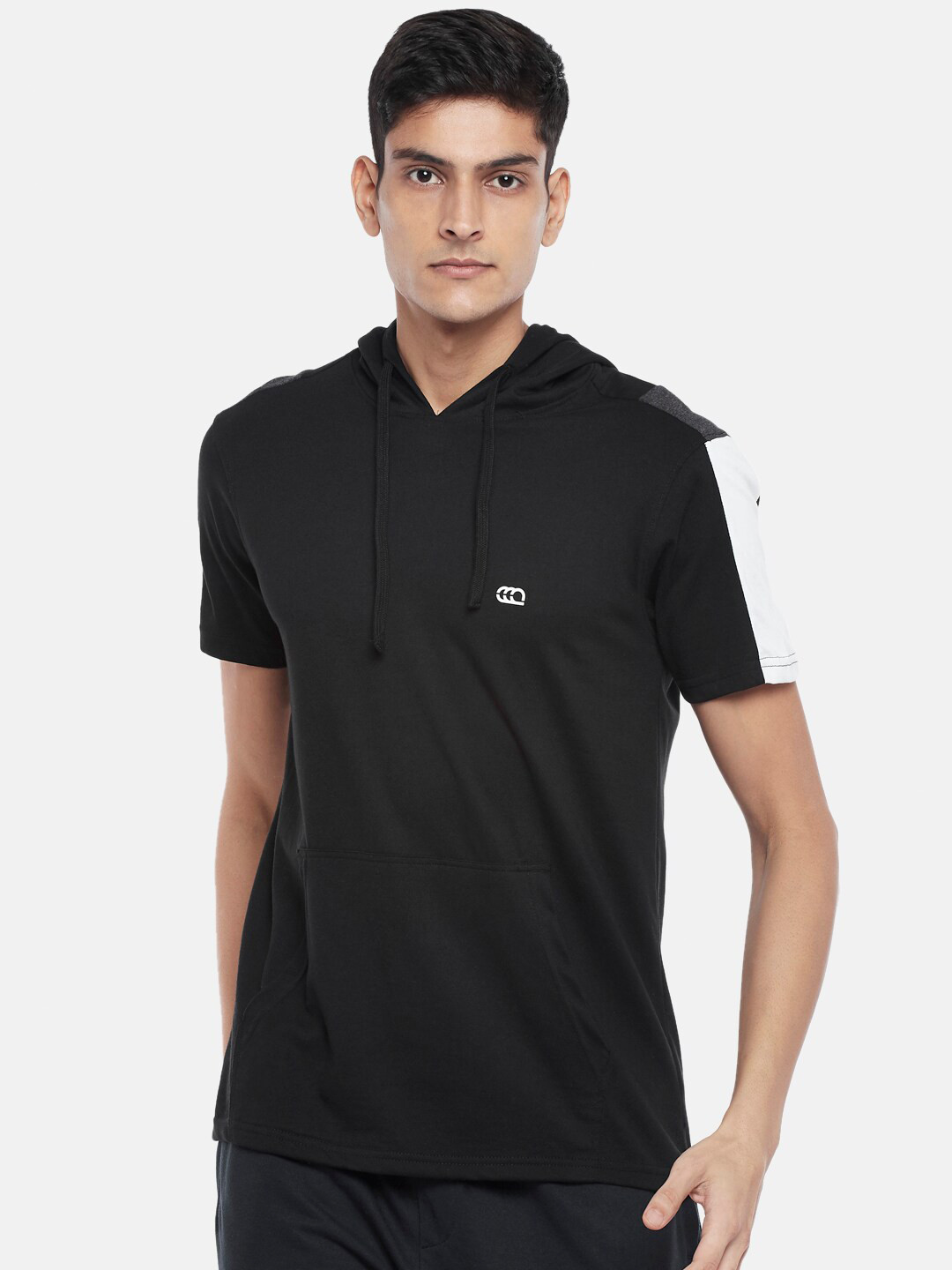 Ajile by Pantaloons Men Black Slim Fit Hooded T-shirt With Colourblocked Sleeve Detail 
Ajile by Pantaloons Men Black Slim Fit Hooded T-shirt With Colourblocked Sleeve Detail