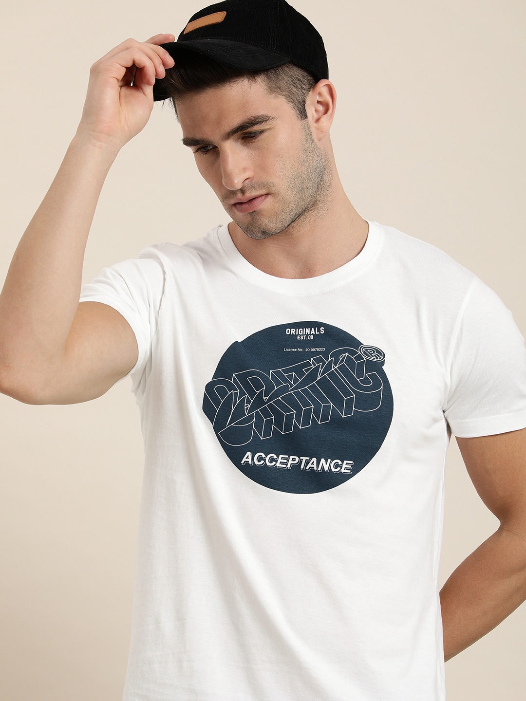 Moda Rapido Men White Graphic Printed Pure Cotton Casual T-shirt