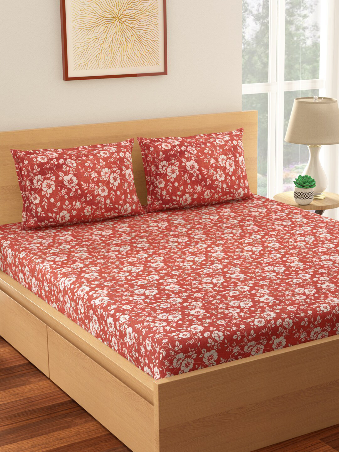 Living scapes by Pantaloons Coral & Cream Pure Cotton 210 TC King with 2 Pillow Covers
Living scapes by Pantaloons Coral & Cream Pure Cotton 210 TC King with 2 Pillow Covers