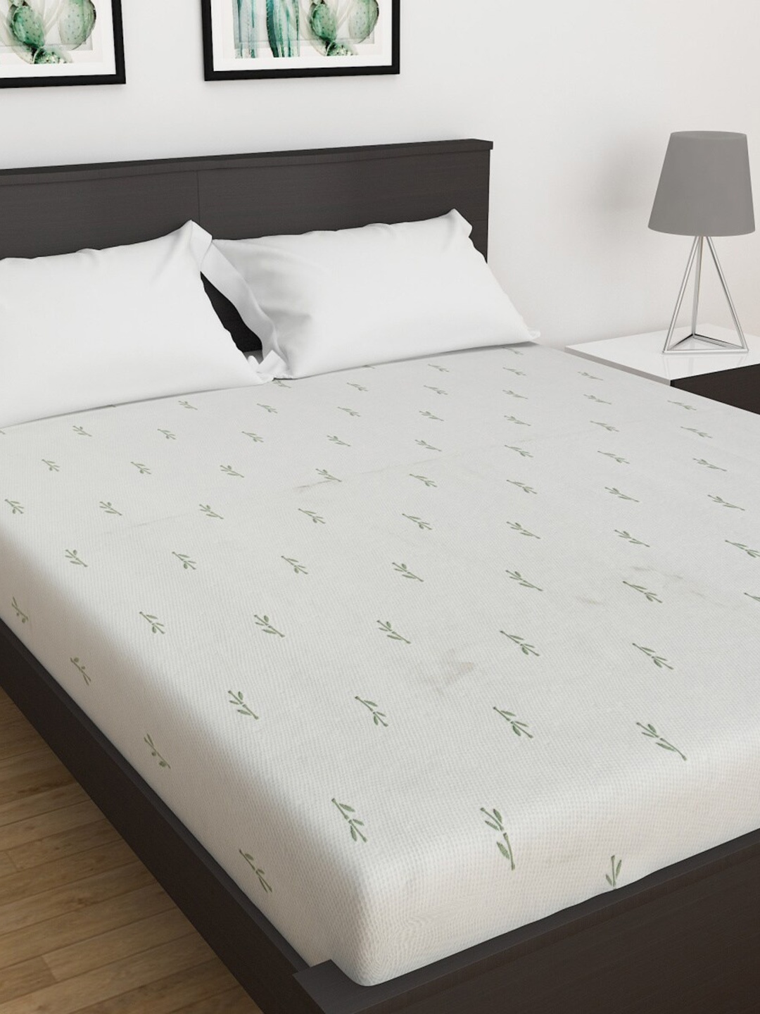 Home Centre White & Green Healthy Living Queen Size Mattress Topper