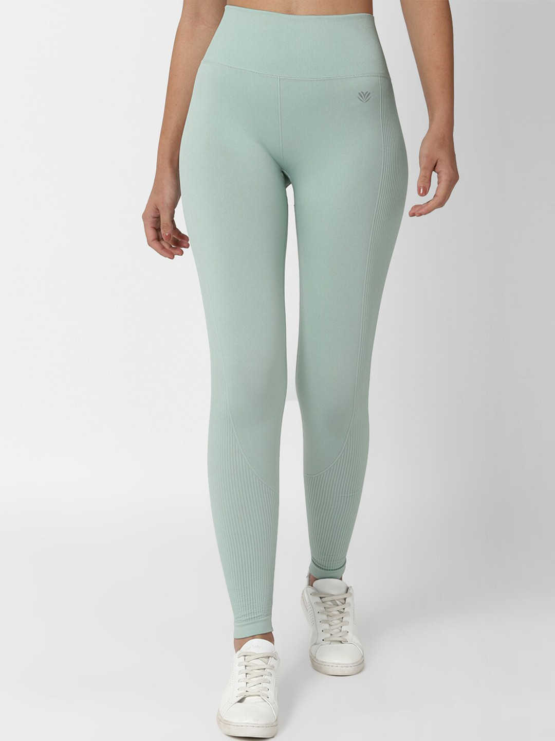 Forever 21 Women Blue Solid Leggings
Forever 21 Women Blue Solid Leggings