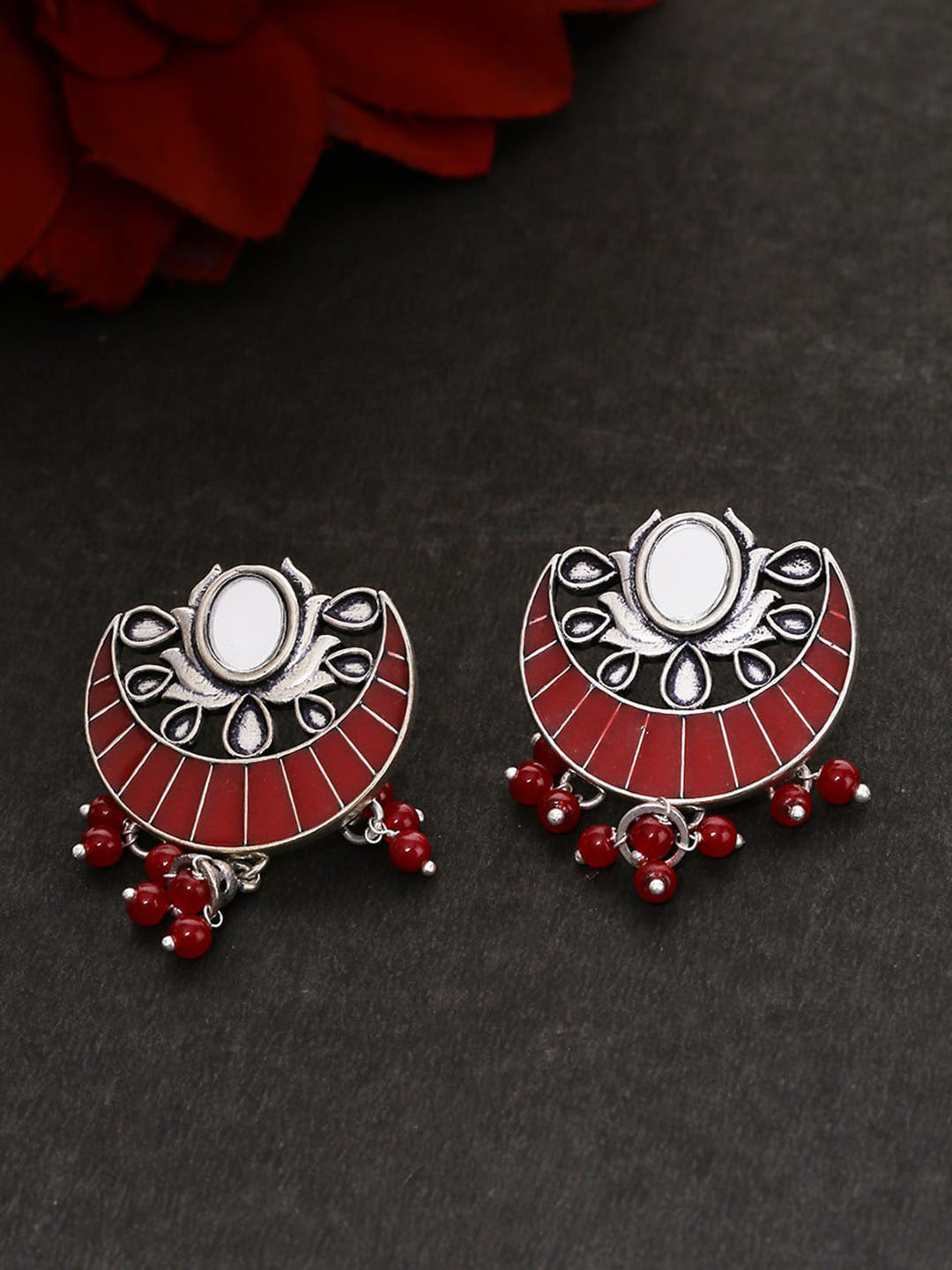 Voylla Silver-Toned Geometric Studs Earrings 
Voylla Silver-Toned Geometric Studs Earrings