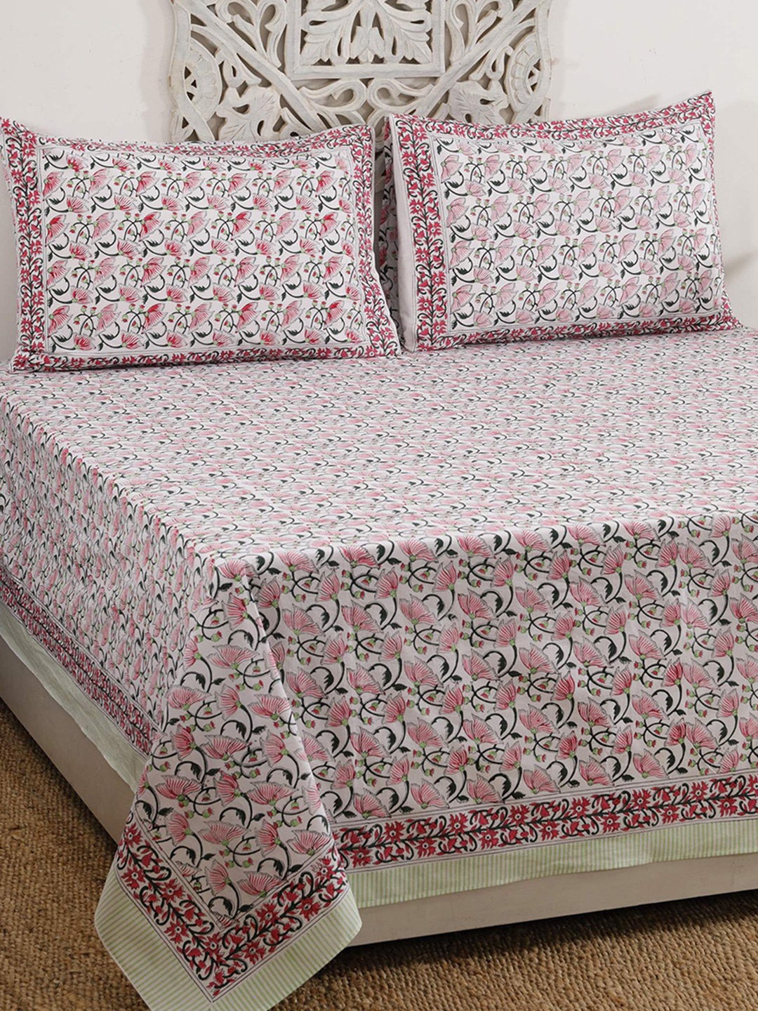 HANDICRAFT PALACE White & Pink Ethnic Motifs 300 TC Queen Bedsheet with 2 Pillow Covers
HANDICRAFT PALACE White & Pink Ethnic Motifs 300 TC Queen Bedsheet with 2 Pillow Covers