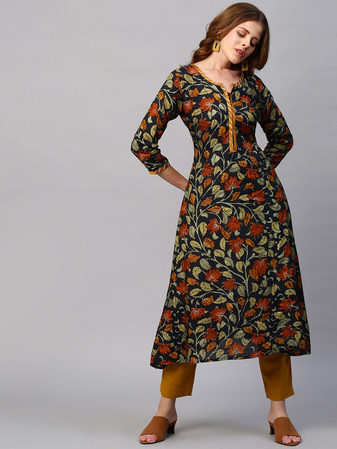 FASHOR Women Navy Blue Floral Printed Keyhole Neck Thread Work Anarkali Kurta