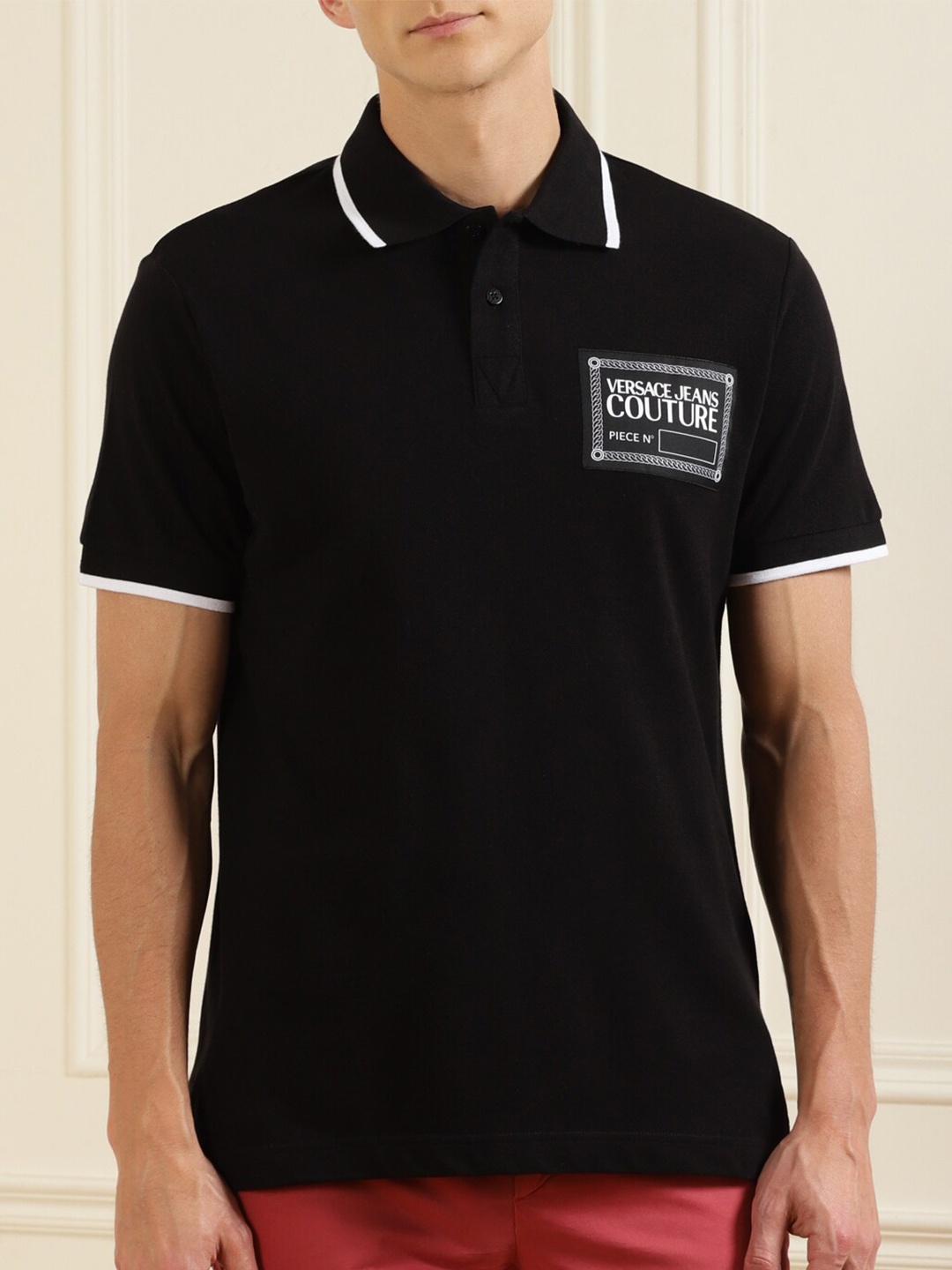 Versace Jeans Couture Men Black Cotton Polo Collar Placement Print T-shirt Short Sleeves
Versace Jeans Couture Men Black Cotton Polo Collar Placement Print T-shirt Short Sleeves